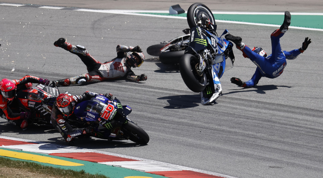 Rins slams Nakagami, stewards after crash