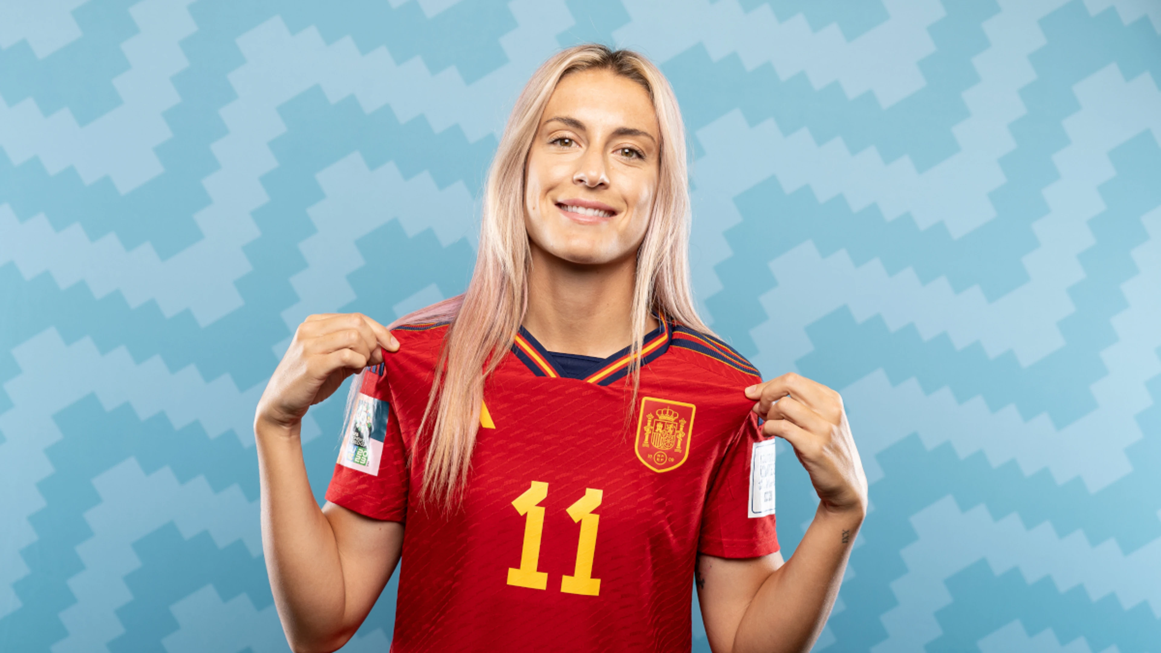 Putellas returns to lead fractured Spain, Sinclair looks to leave her mark