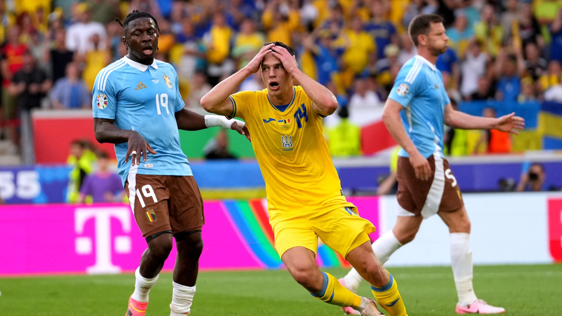 Belgium limp into Euro last 16 after draw, Ukraine go out