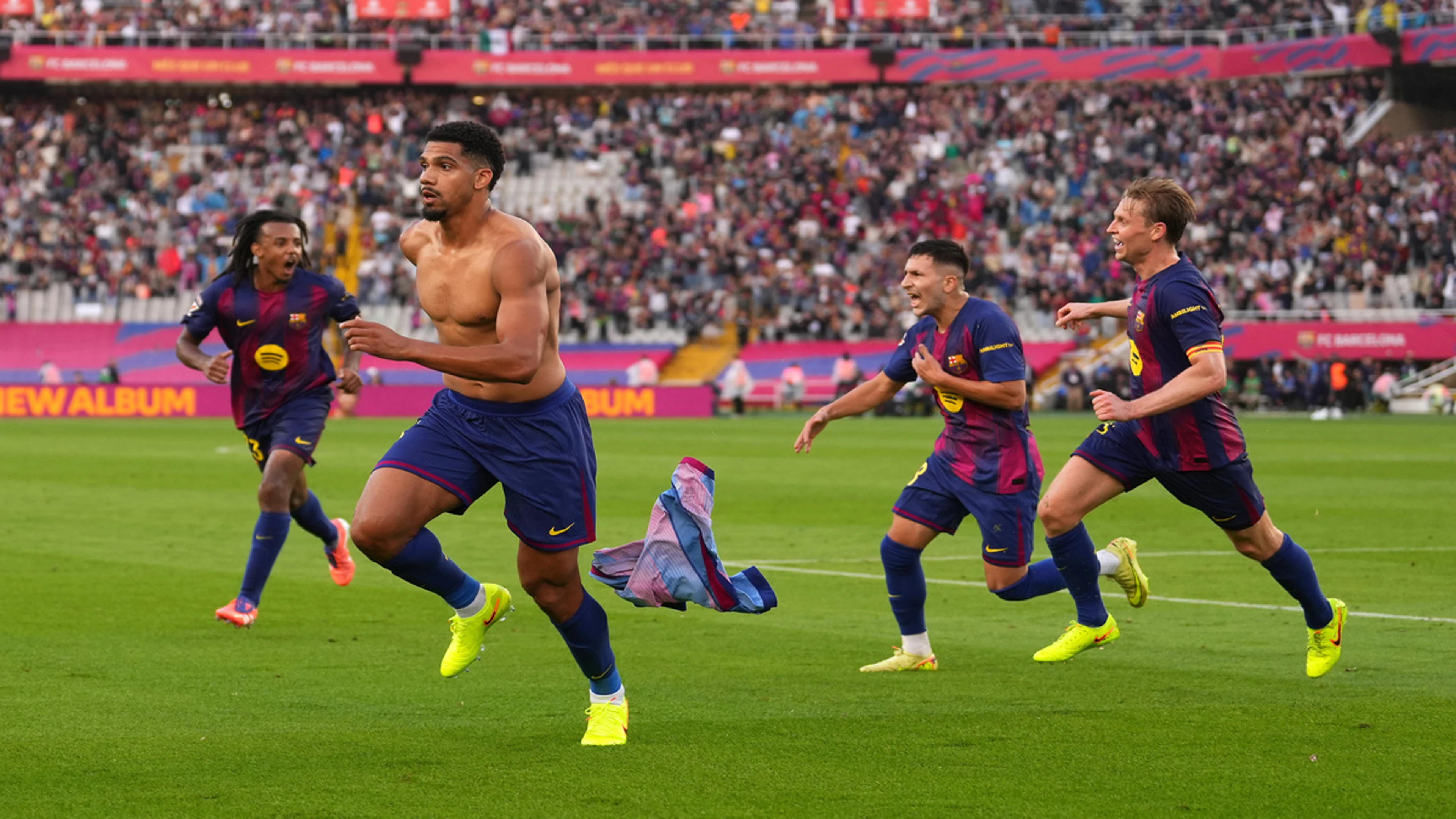 Barca claim Liga lead, Atletico rise to fourth