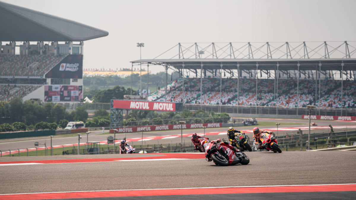 Inaugural Indian MotoGP race shortened due to heat
