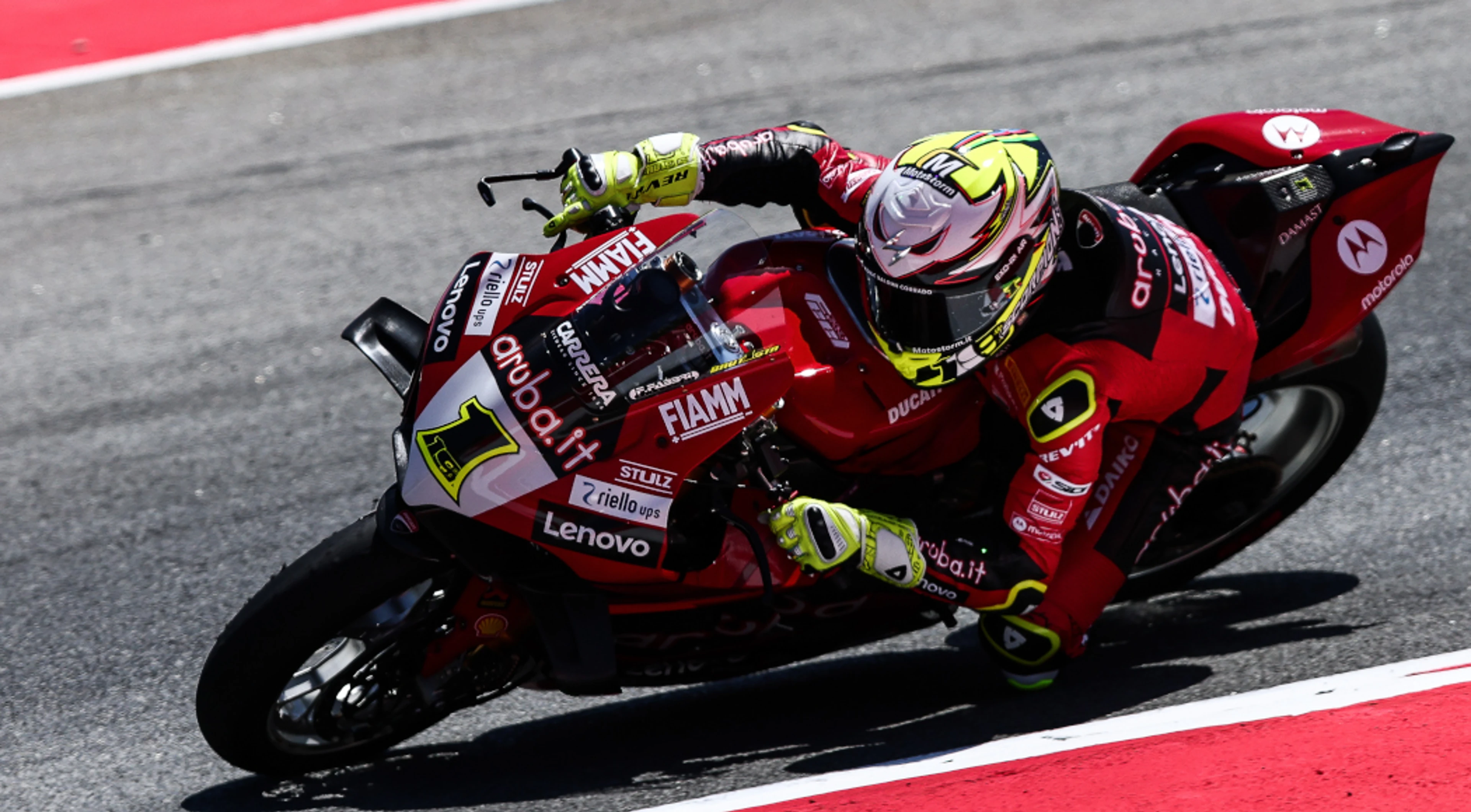 Bautista secures pole position in Catalunya