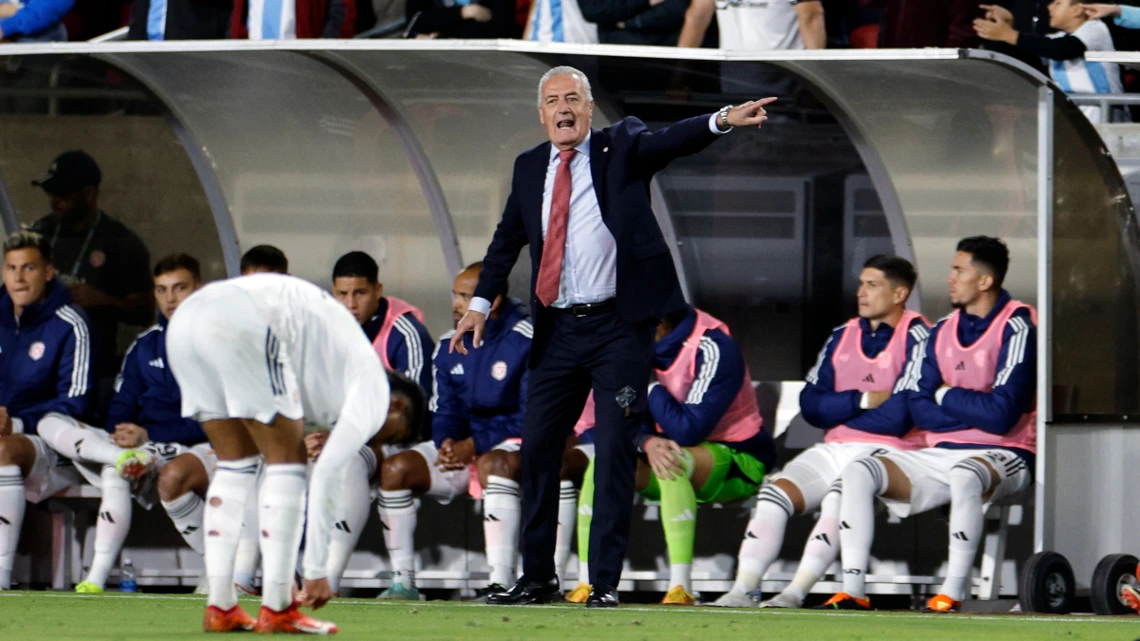 Alfaro resigns as Costa Rica coach SuperSport