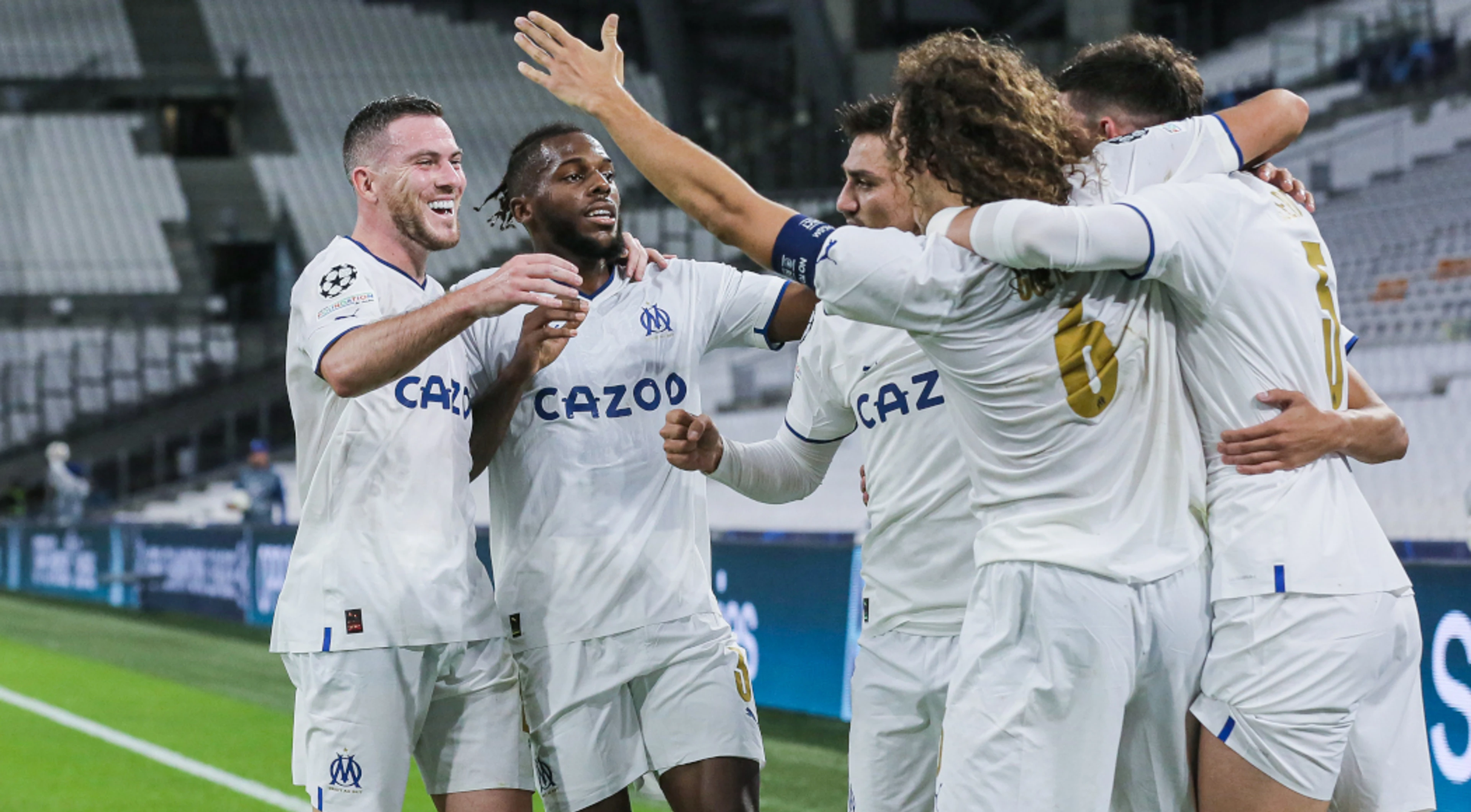 Marseille come from behind to thrash 10-man Sporting Lisbon