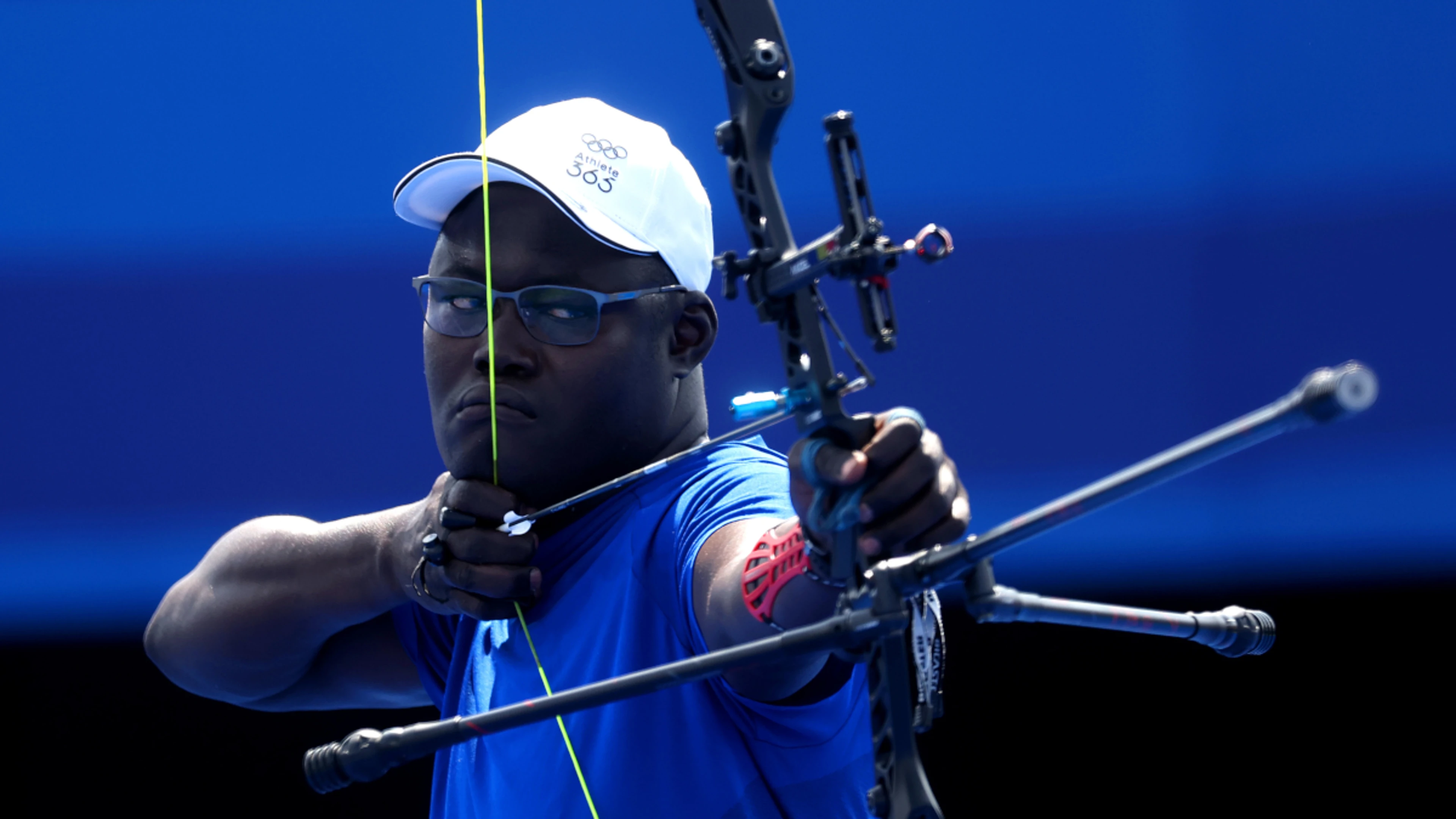 Wayward Chadian Olympic archer wins hearts of K-Pop star and Koreans