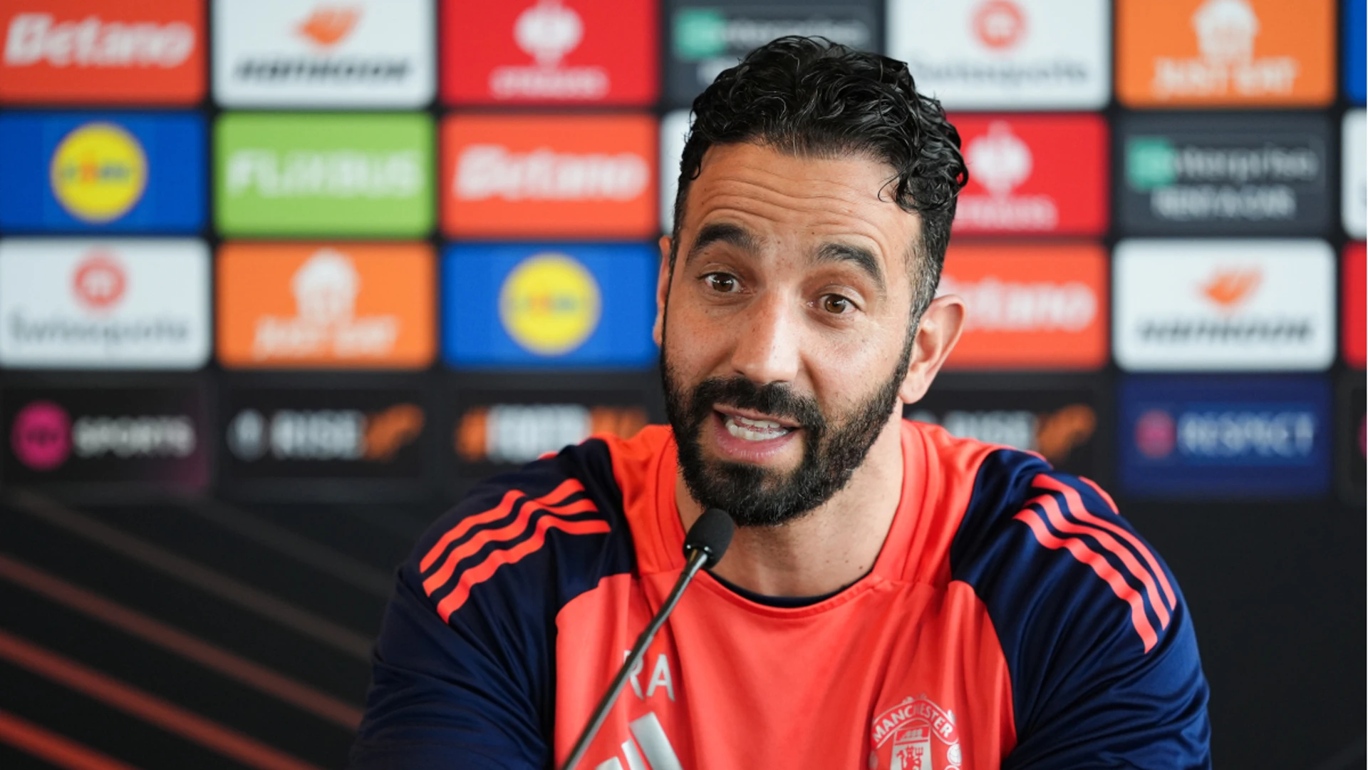 Amorim sidesteps questions on Fernandes and Garnacho ahead of league finale
