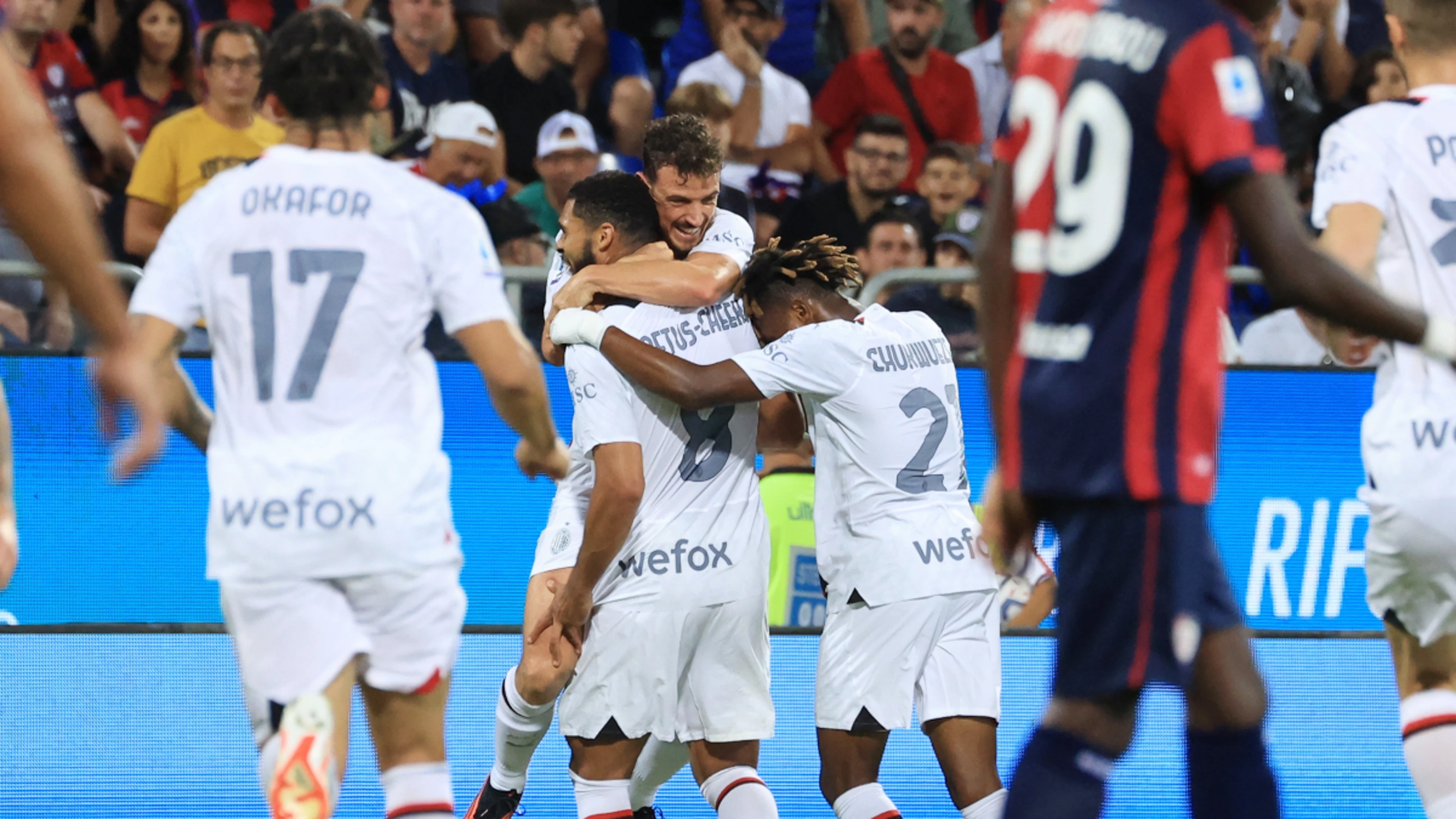 Milan fight back to beat promoted Cagliari