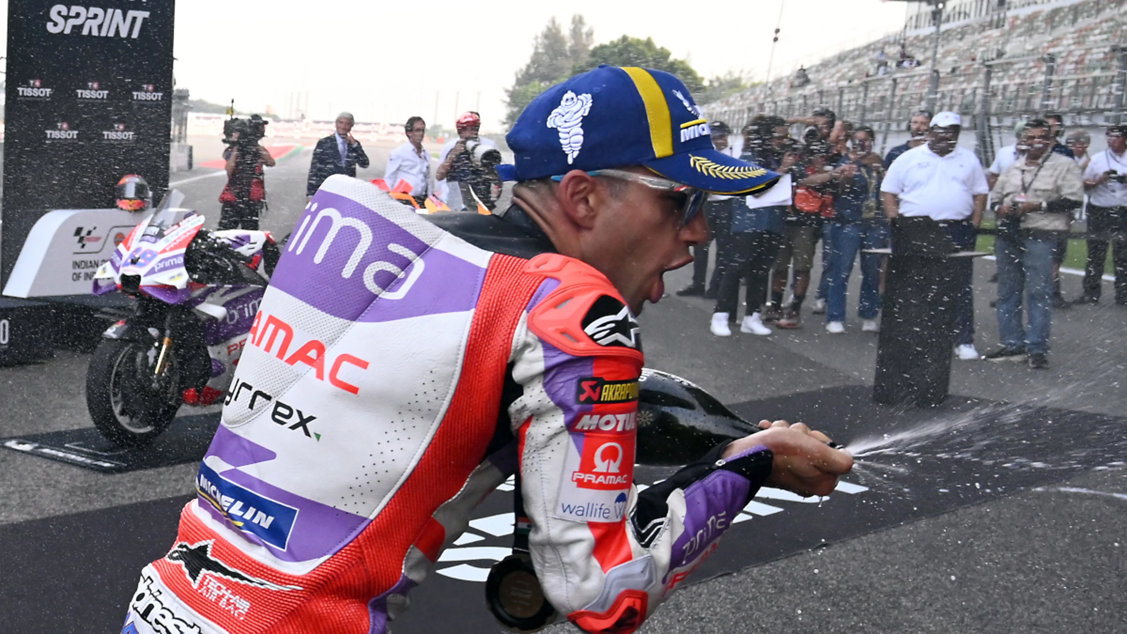 Martin wins sprint at Japan MotoGP, Bagnaia third