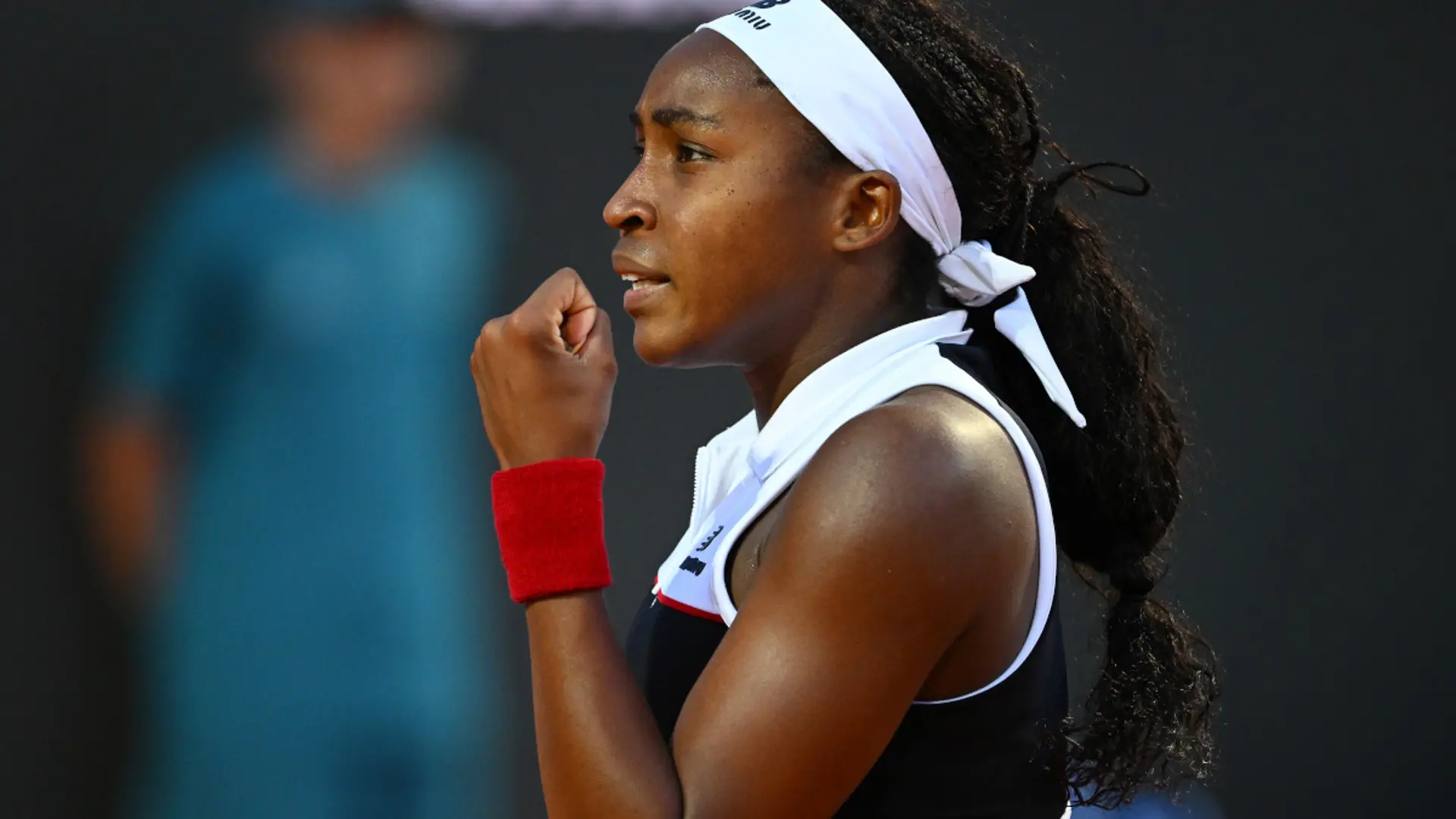 Gauff holds nerve to join Sabalenka in Italian Open third round