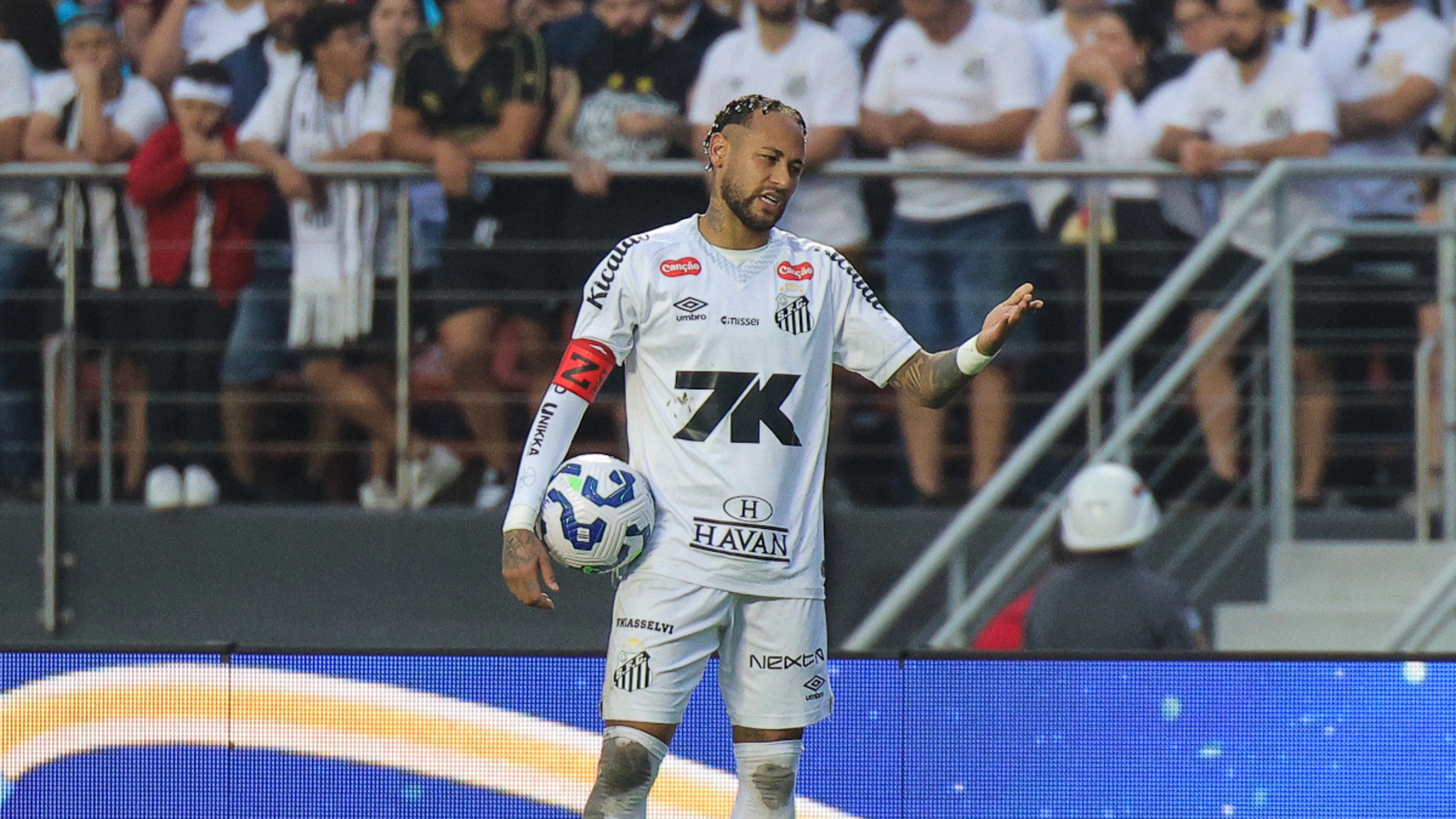 Ronaldo calls on Ancelotti to pick Neymar for World Cup