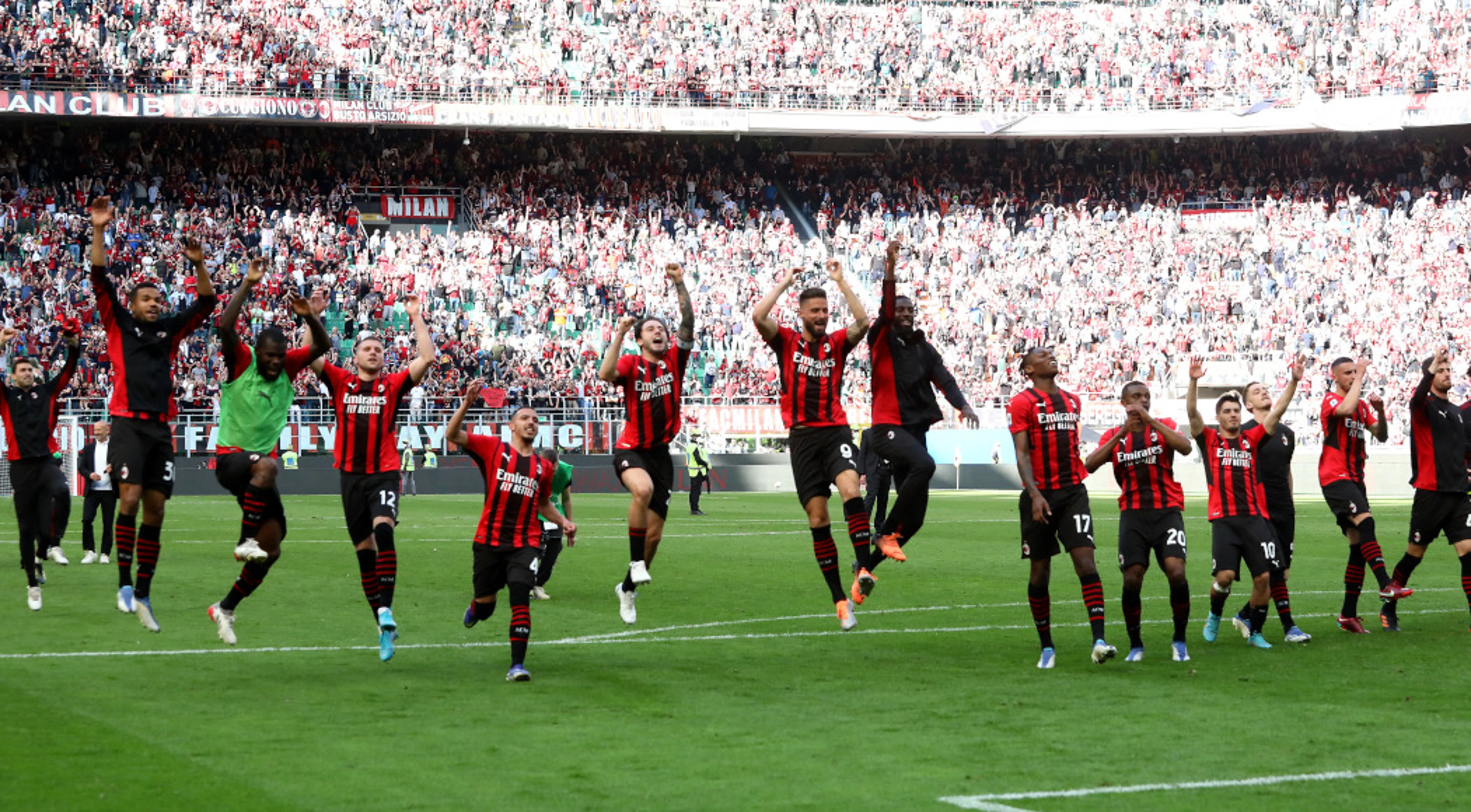 Leao on target as Milan earn precious win over Fiorentina