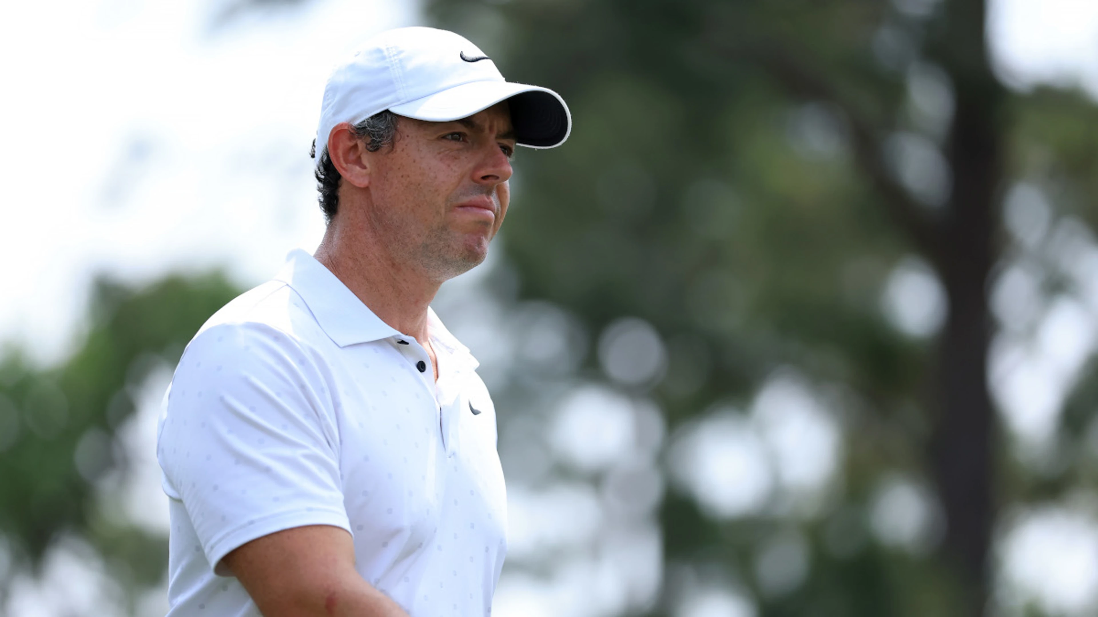 McIlroy battling injury 10 days off from Masters