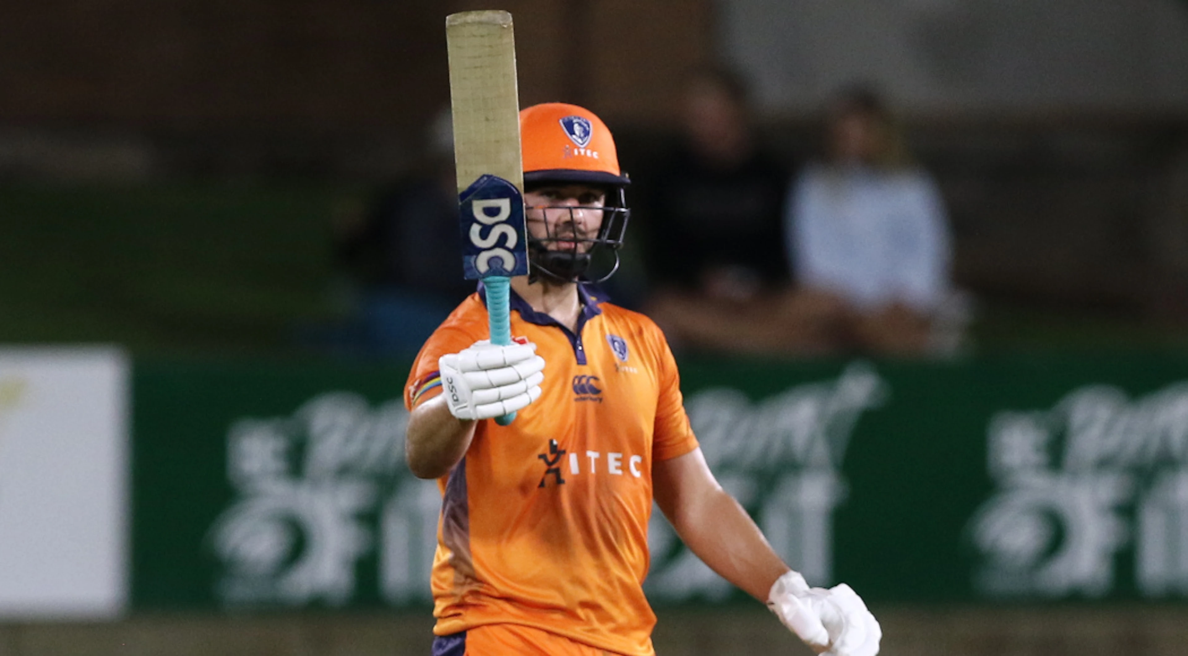 Rossouw and Van Biljon blitz Warriors