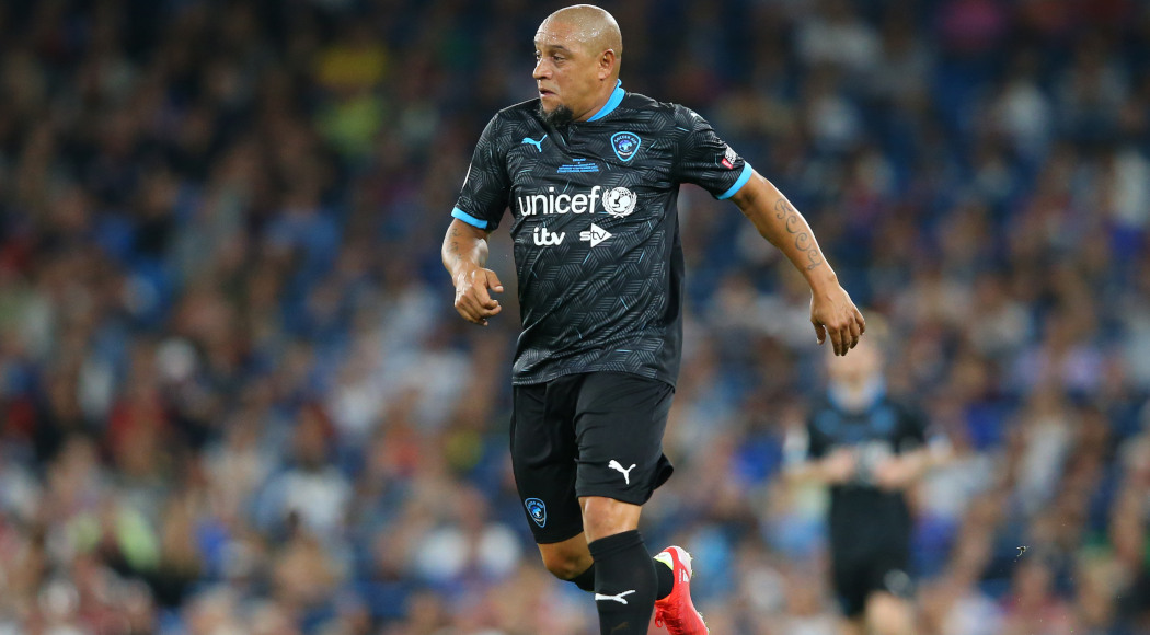 Roberto Carlos to play for English pub team
