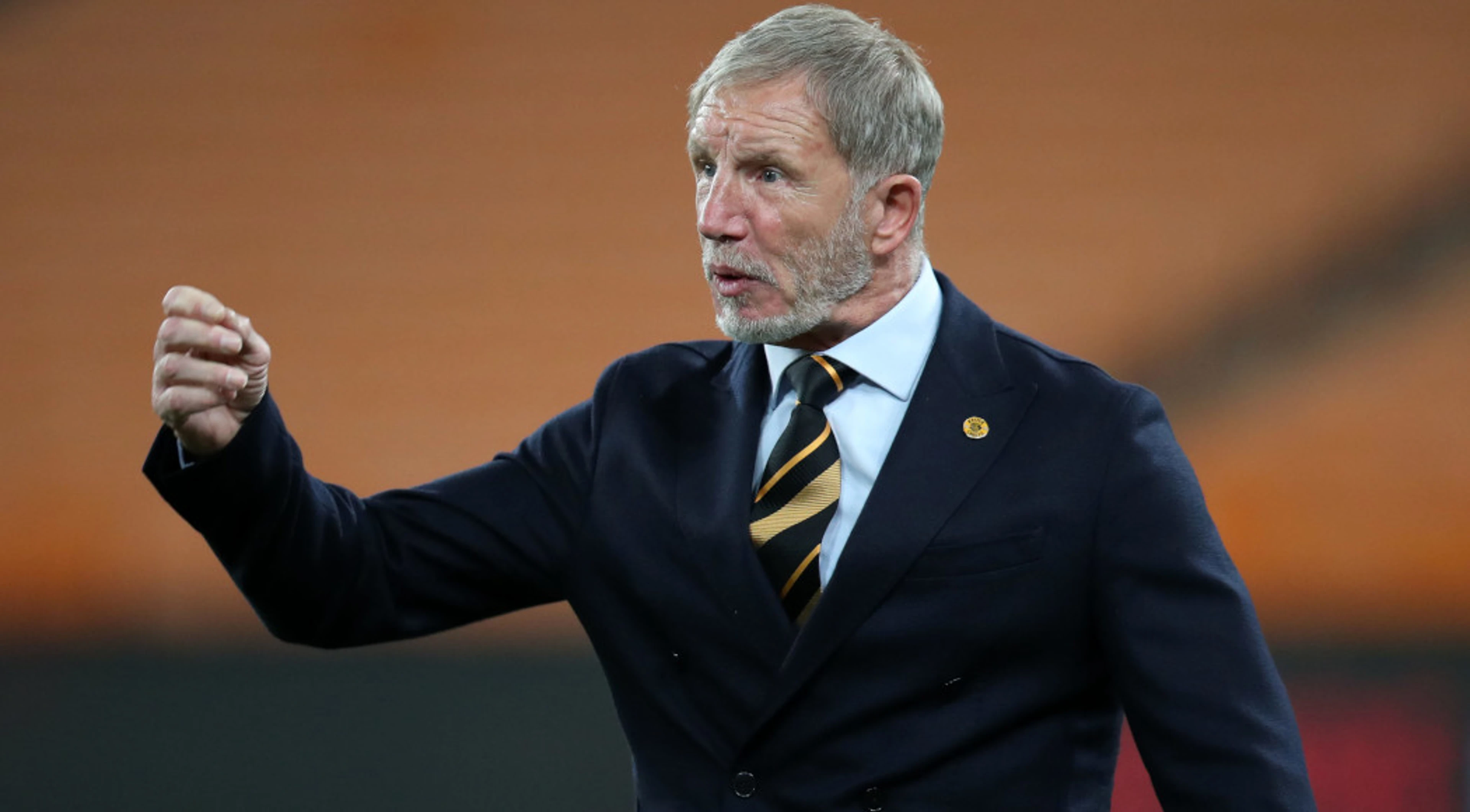 Chiefs sack coach Baxter amid trophy drought