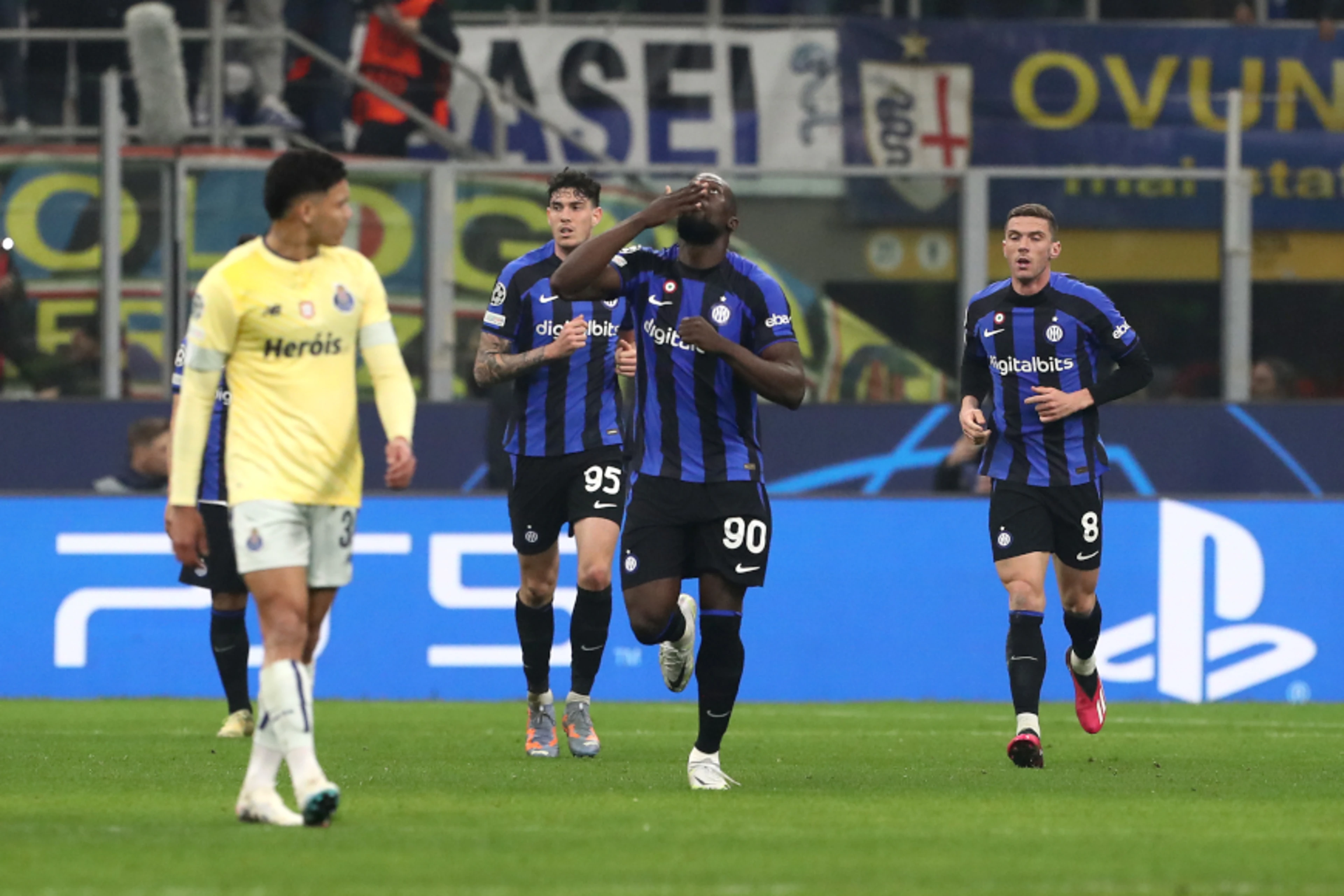 Lukaku strikes late to snatch win for Inter over Porto