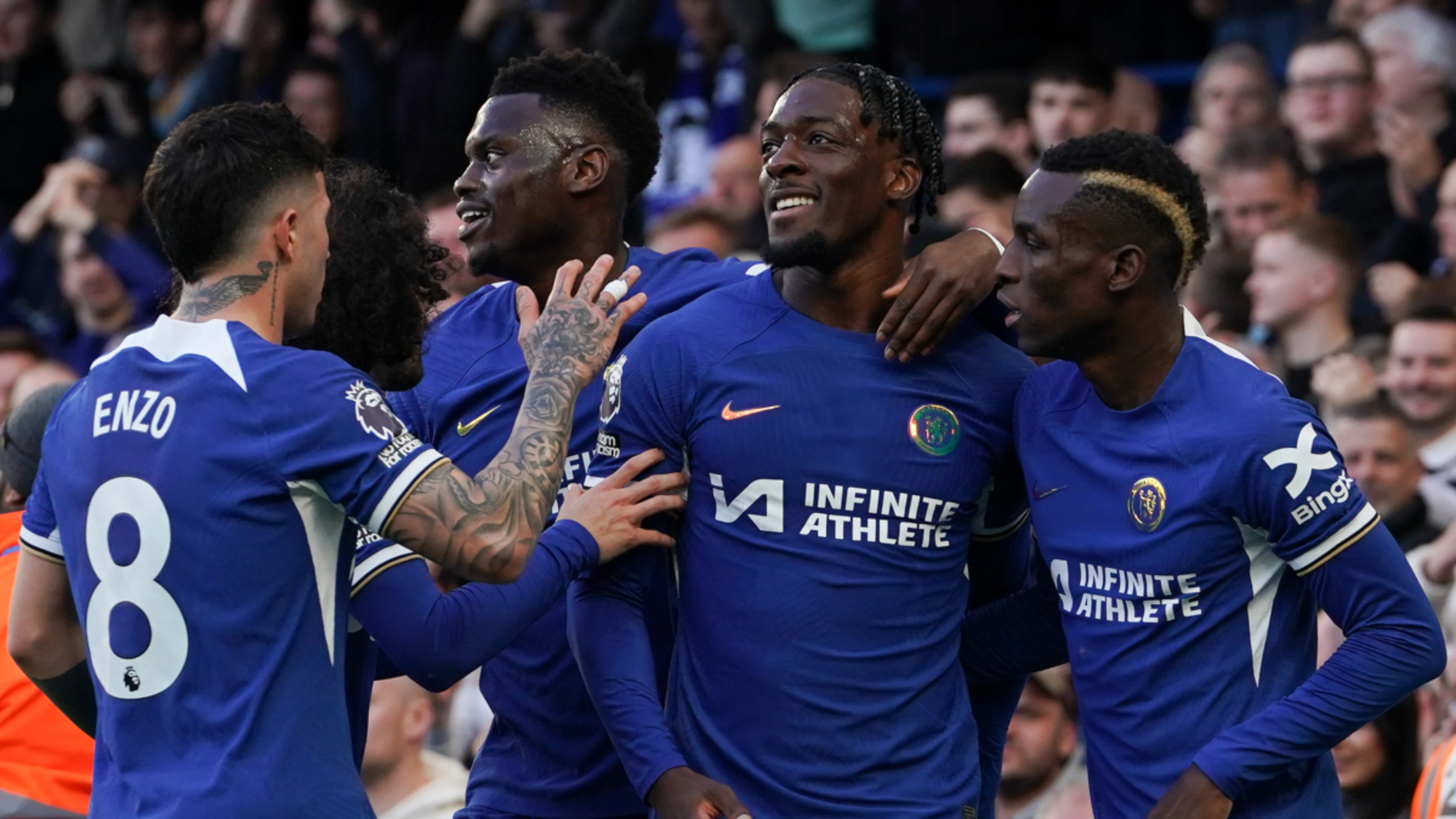 Pochettino tells Chelsea squad to get outside their comfort zone