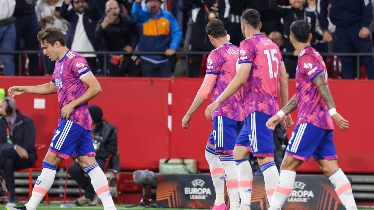 Italy's Juventus docked 10 points for transfer deals