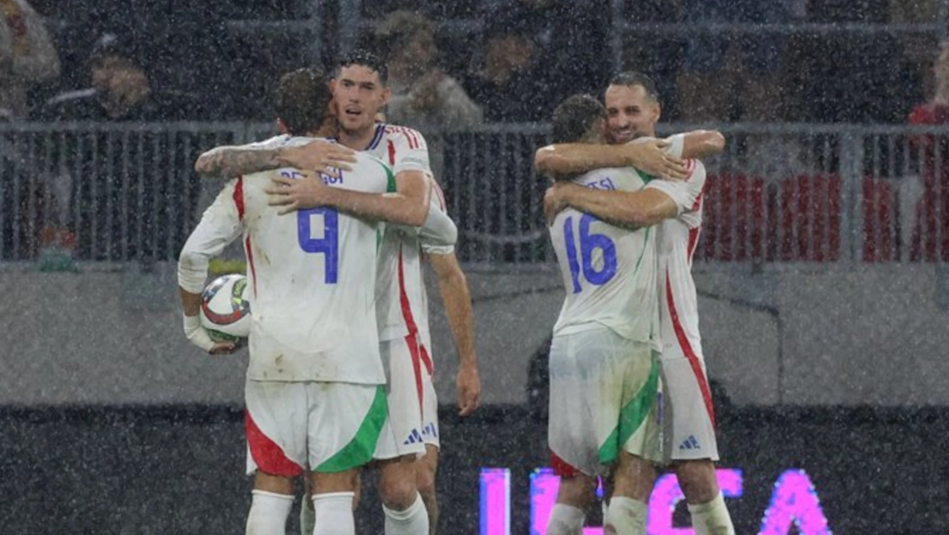 Italy beat Israel to top Nations League group