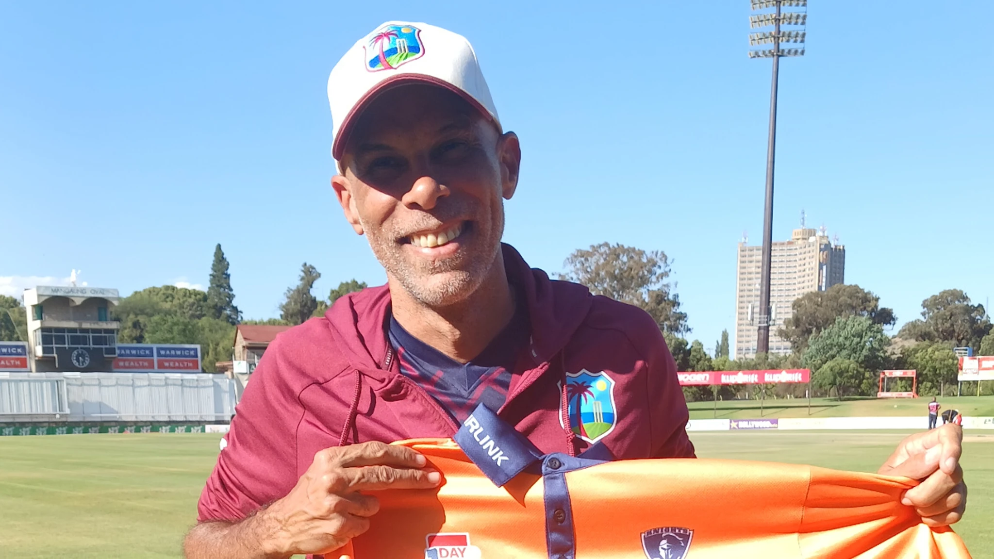 A true cricket legend gracing the grounds SuperSport