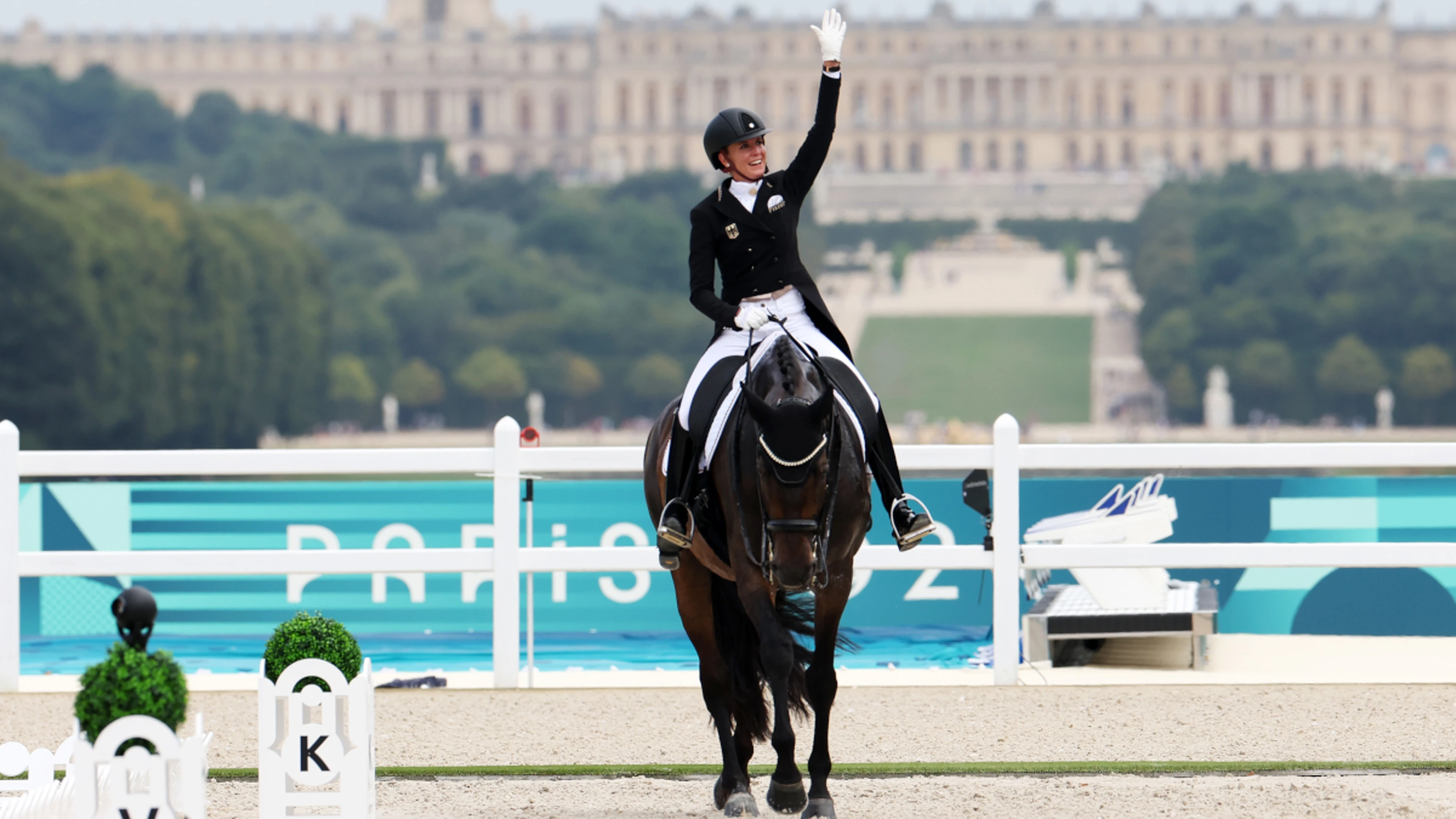 Von Bredow-Werndl tops qualifying as Werth seeks record medal