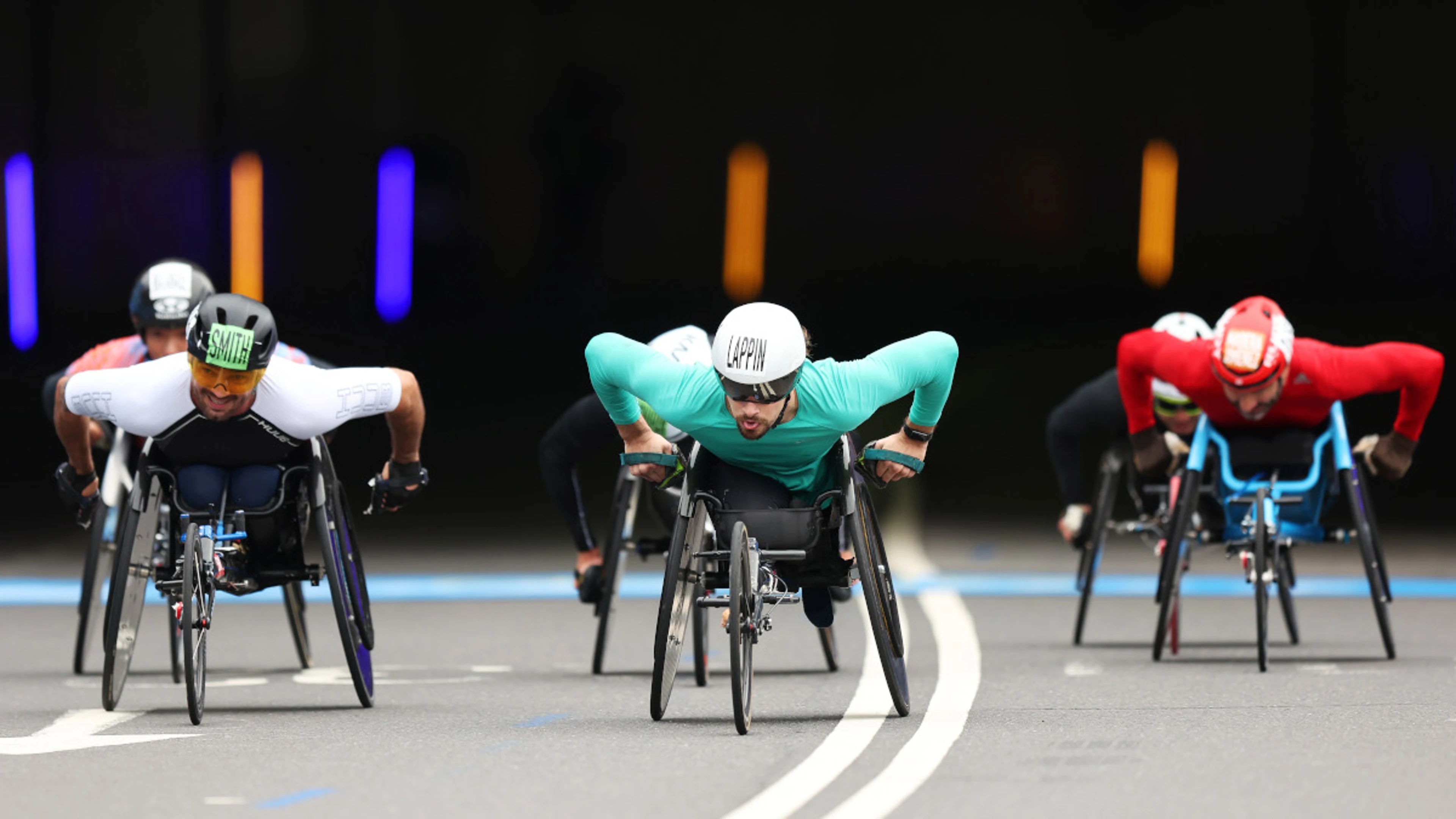 London Marathon gives equal prize money to wheelchair races