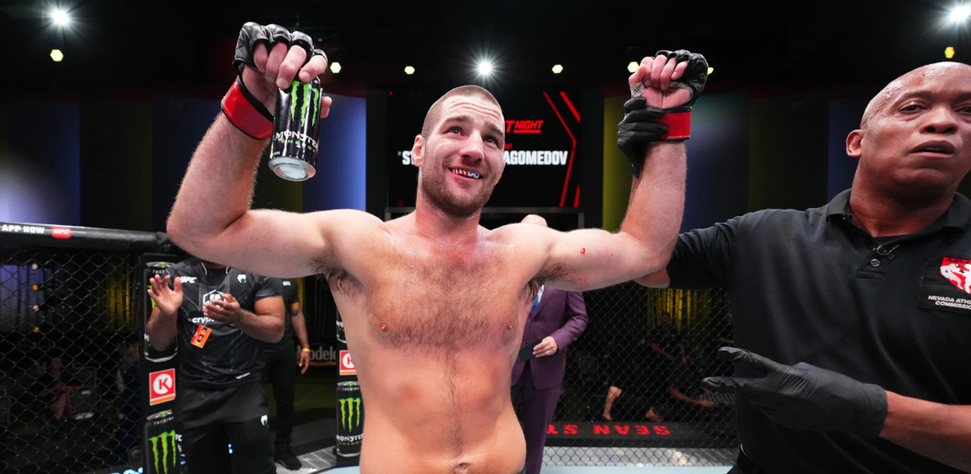 Strickland overpowers Magomedov in Fight Night