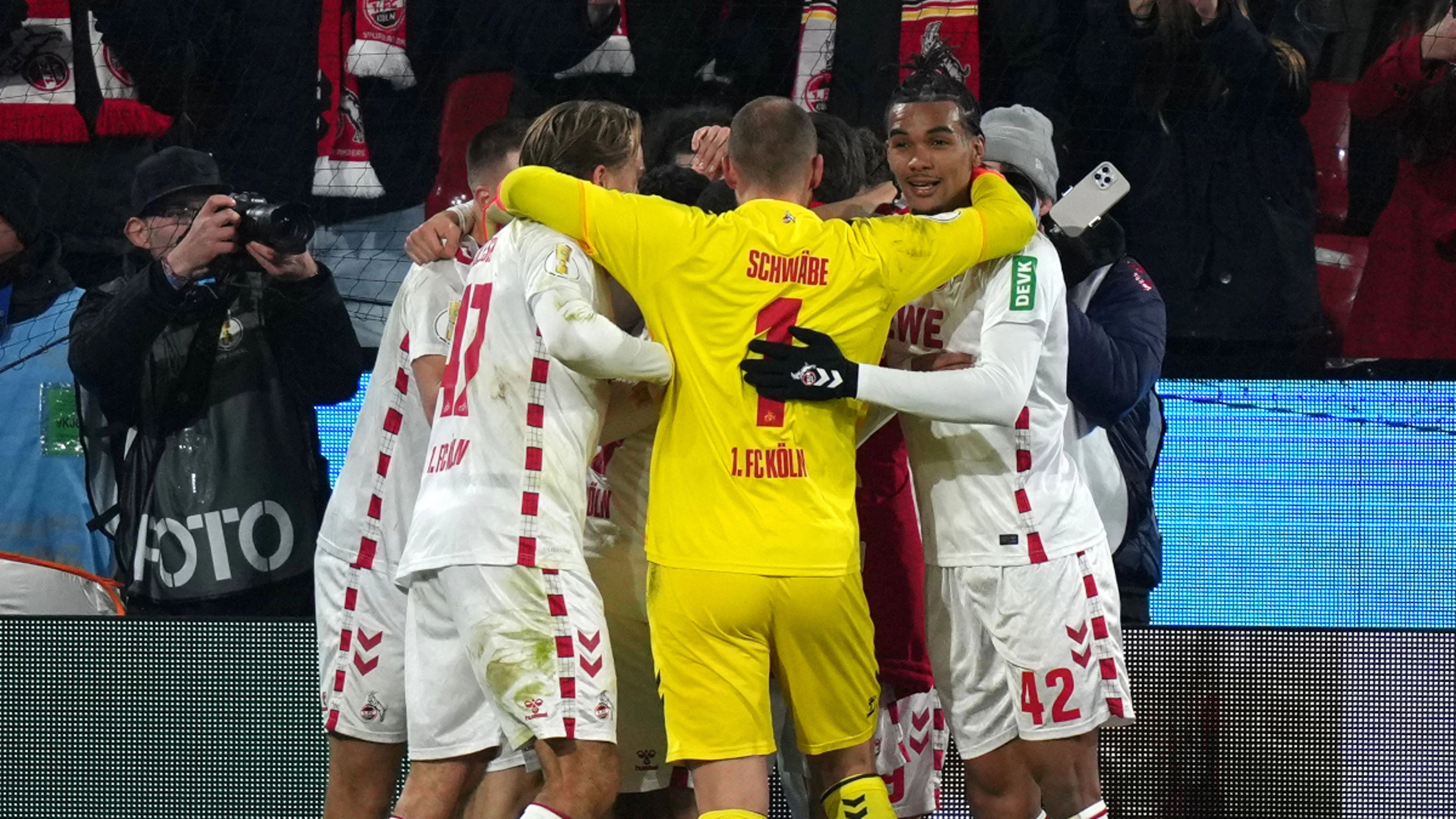 Last-gasp penalty sends Cologne into German Cup quarters