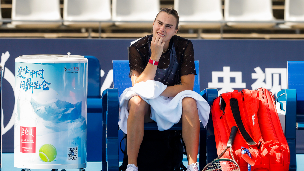 Sabalenka thrashes Kenin to sail into China Open second round