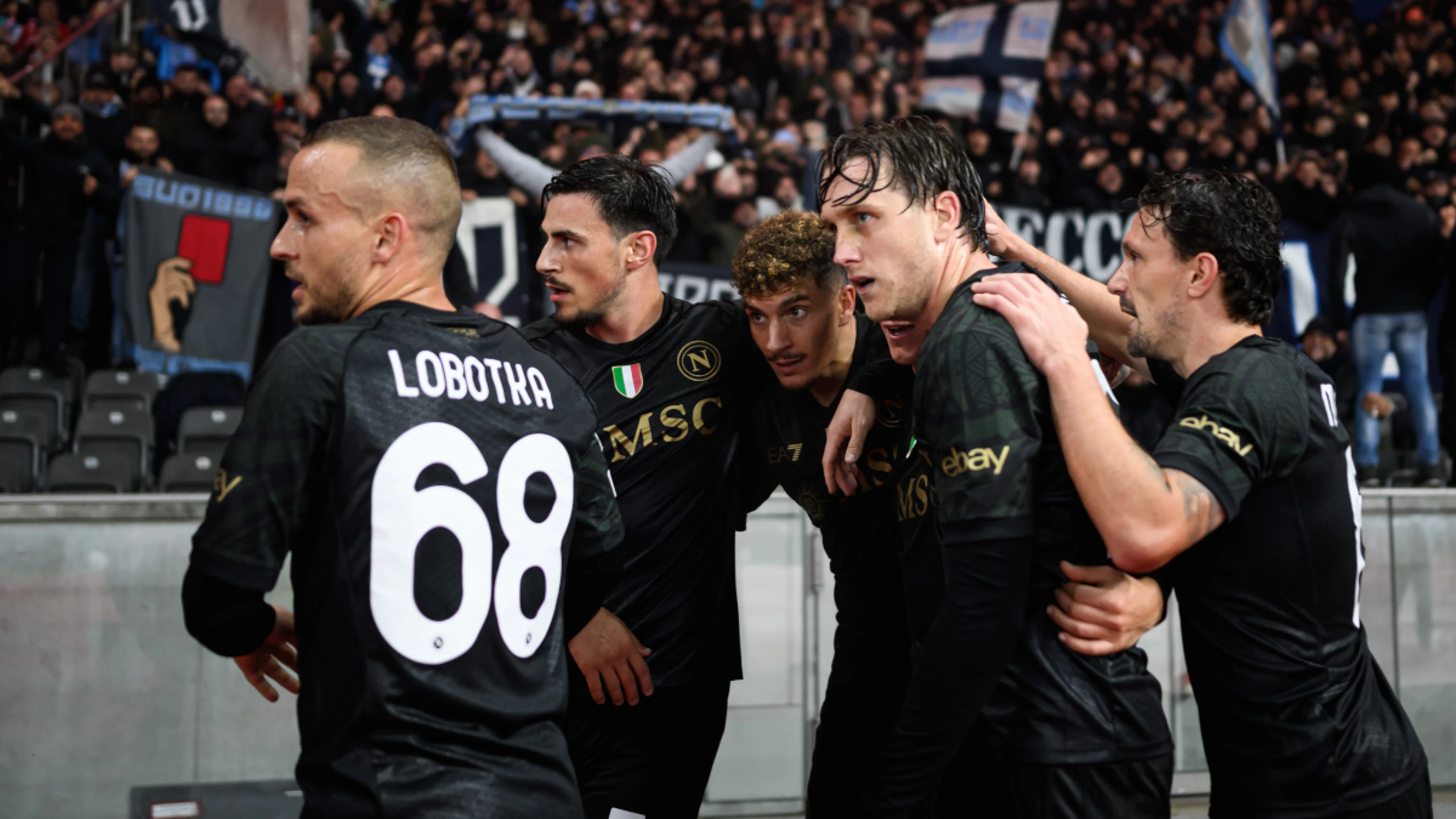 Napoli snatch win at strugglers Union Berlin thanks to Raspadori goal