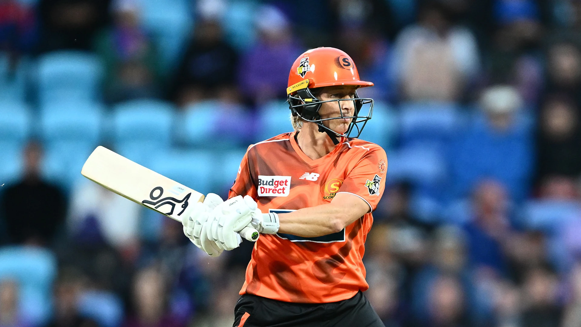 Devine masterminds Gujarat's victory over Capitals