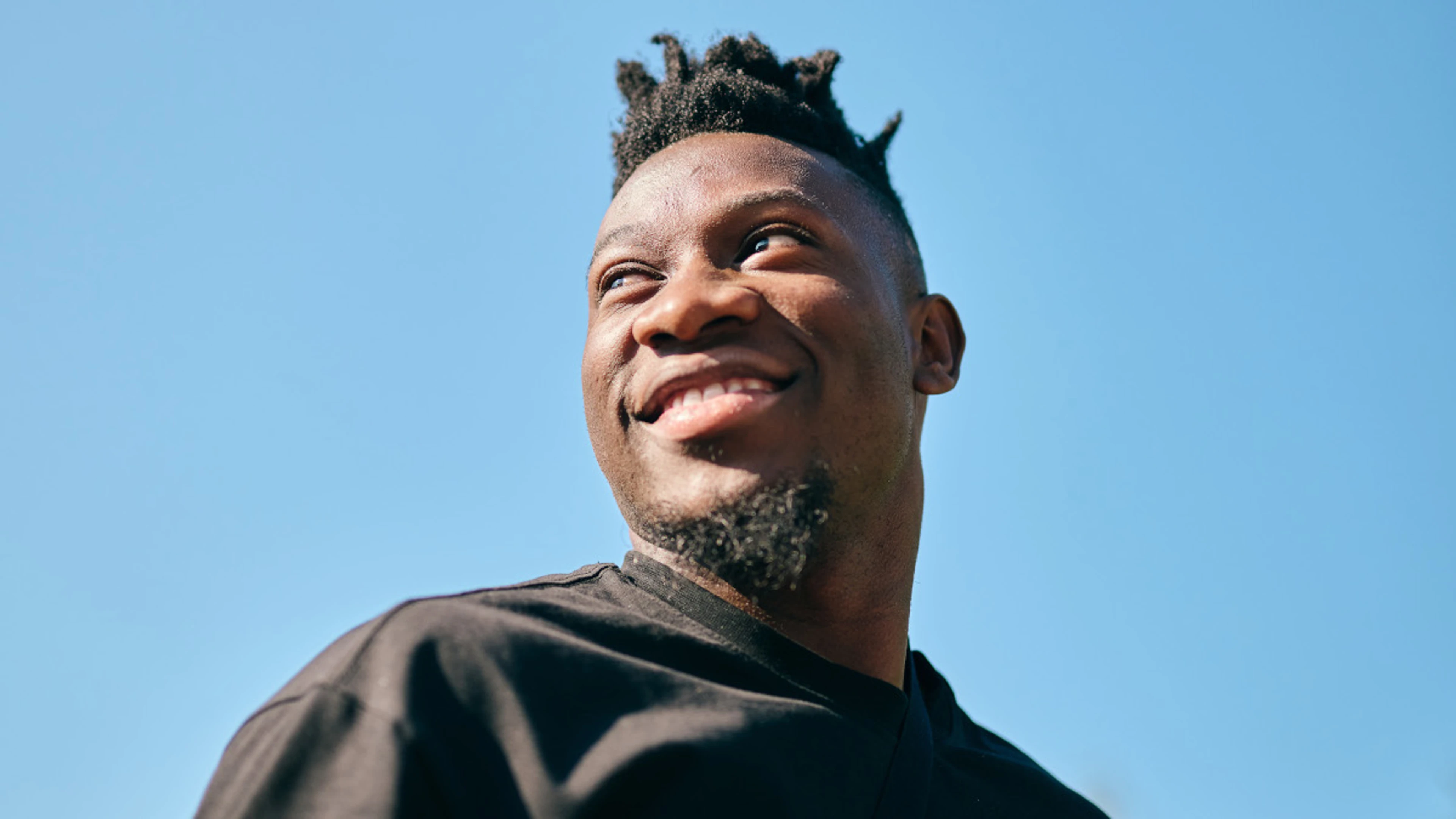 Onana signs for Manchester United