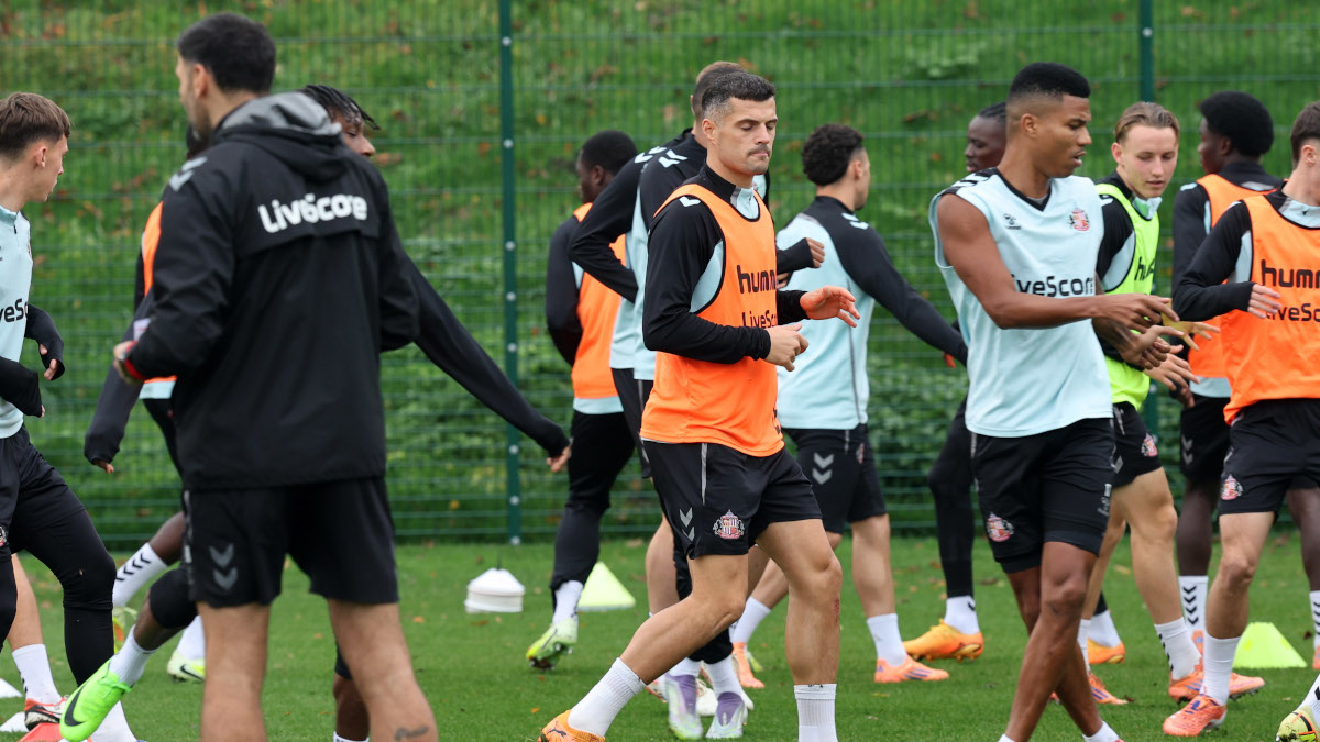 Sunderland will need masterclass against Arsenal, says le Bris