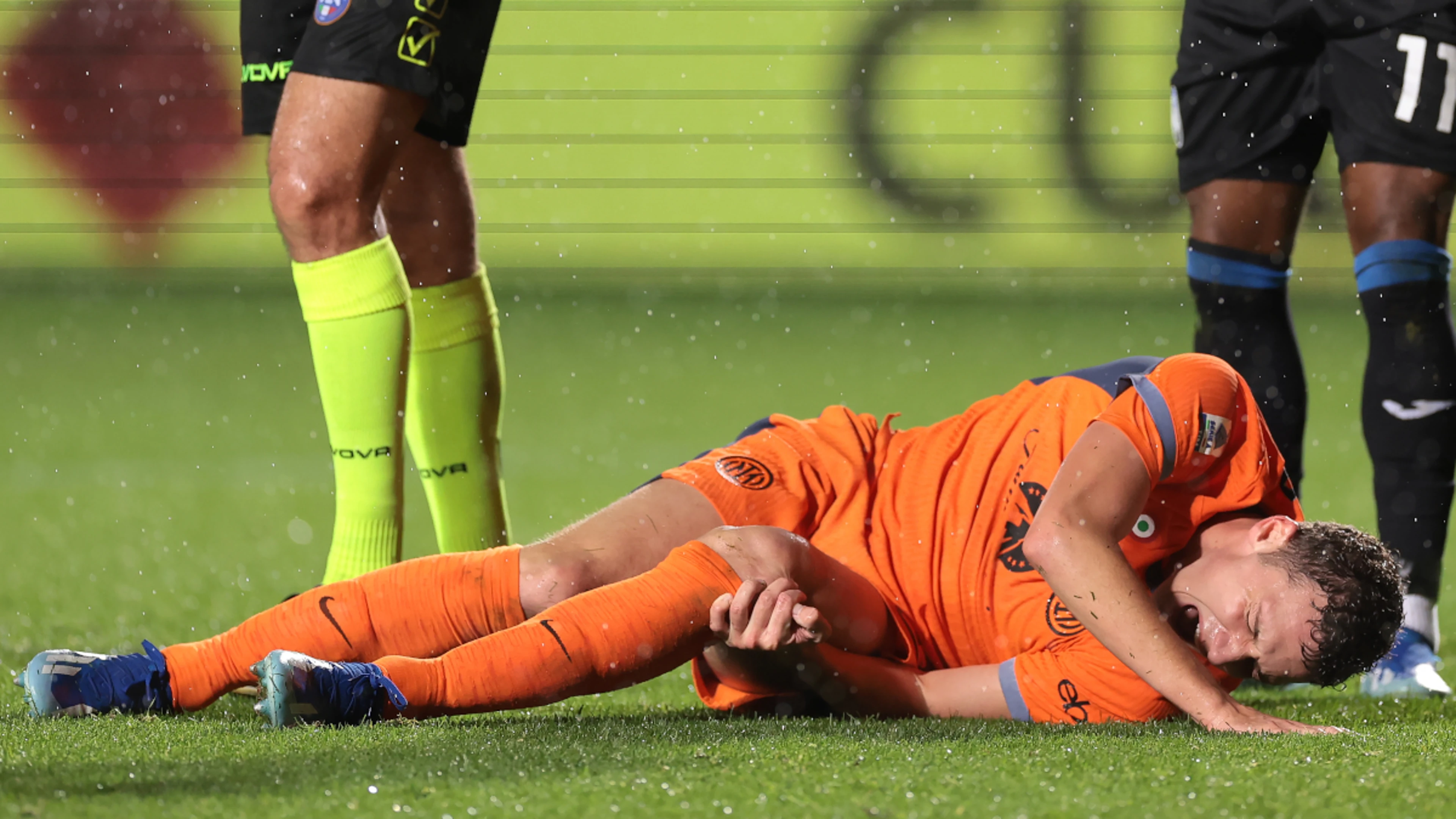 France's Pavard out for a month with knee injury