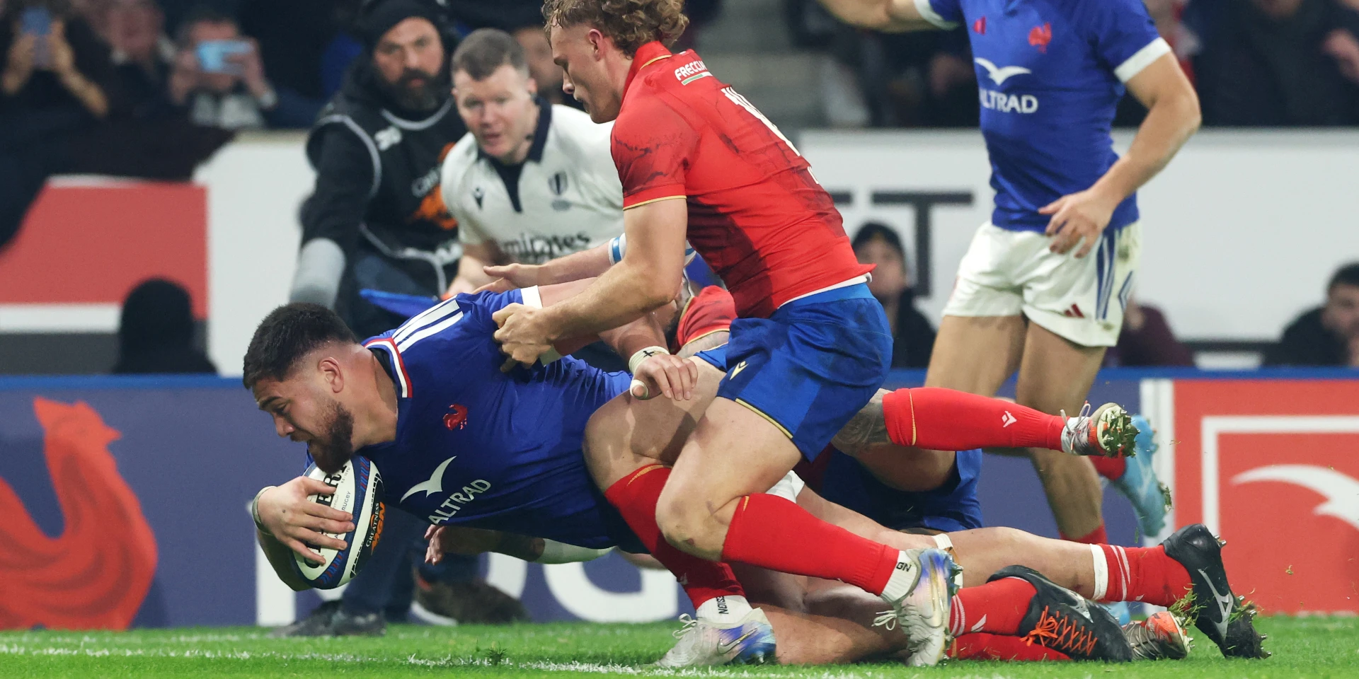 Galthie praises France lock Meafou and defence