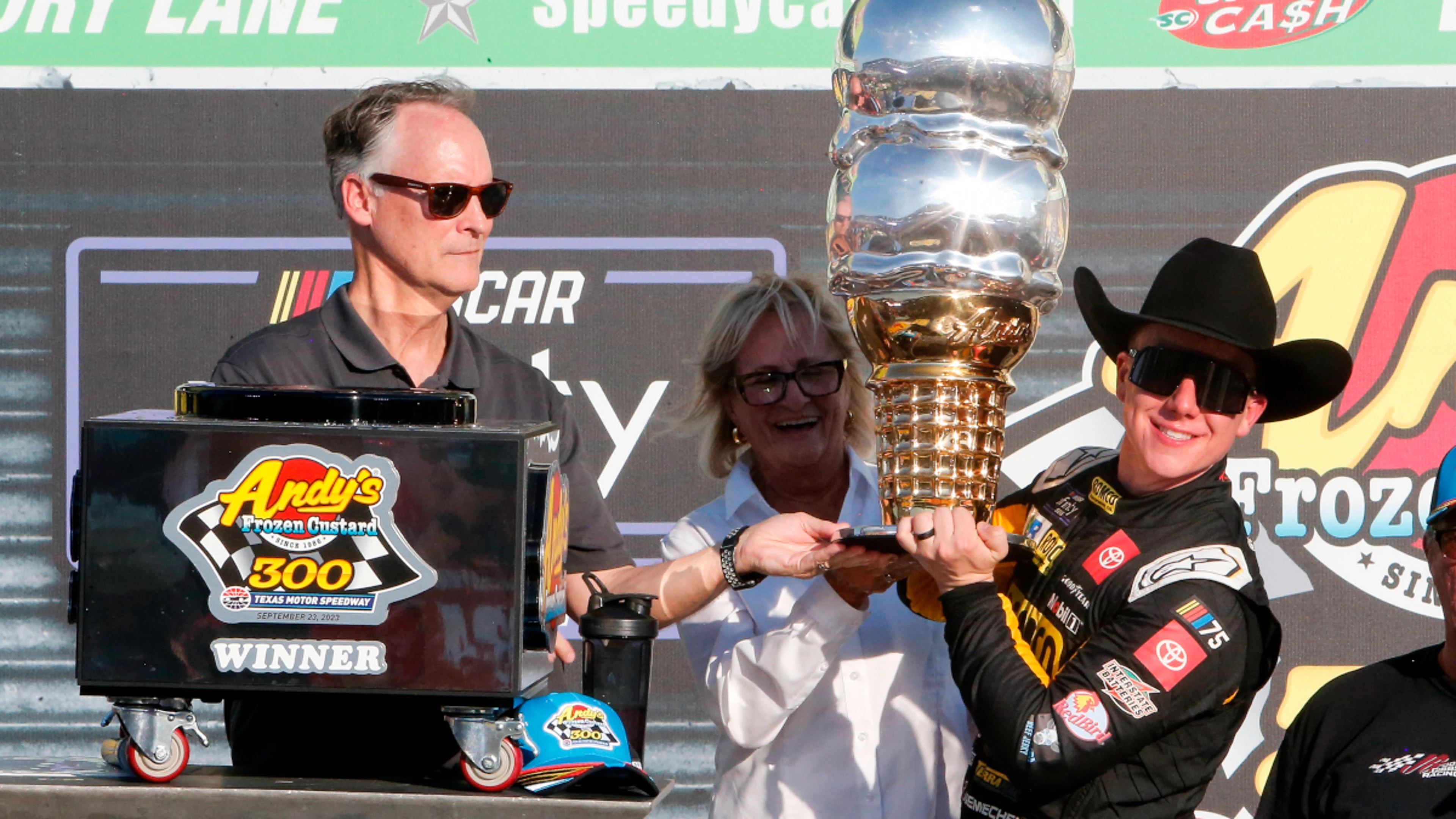 Hunter Nemechek capitalises late to claim victory in Texas