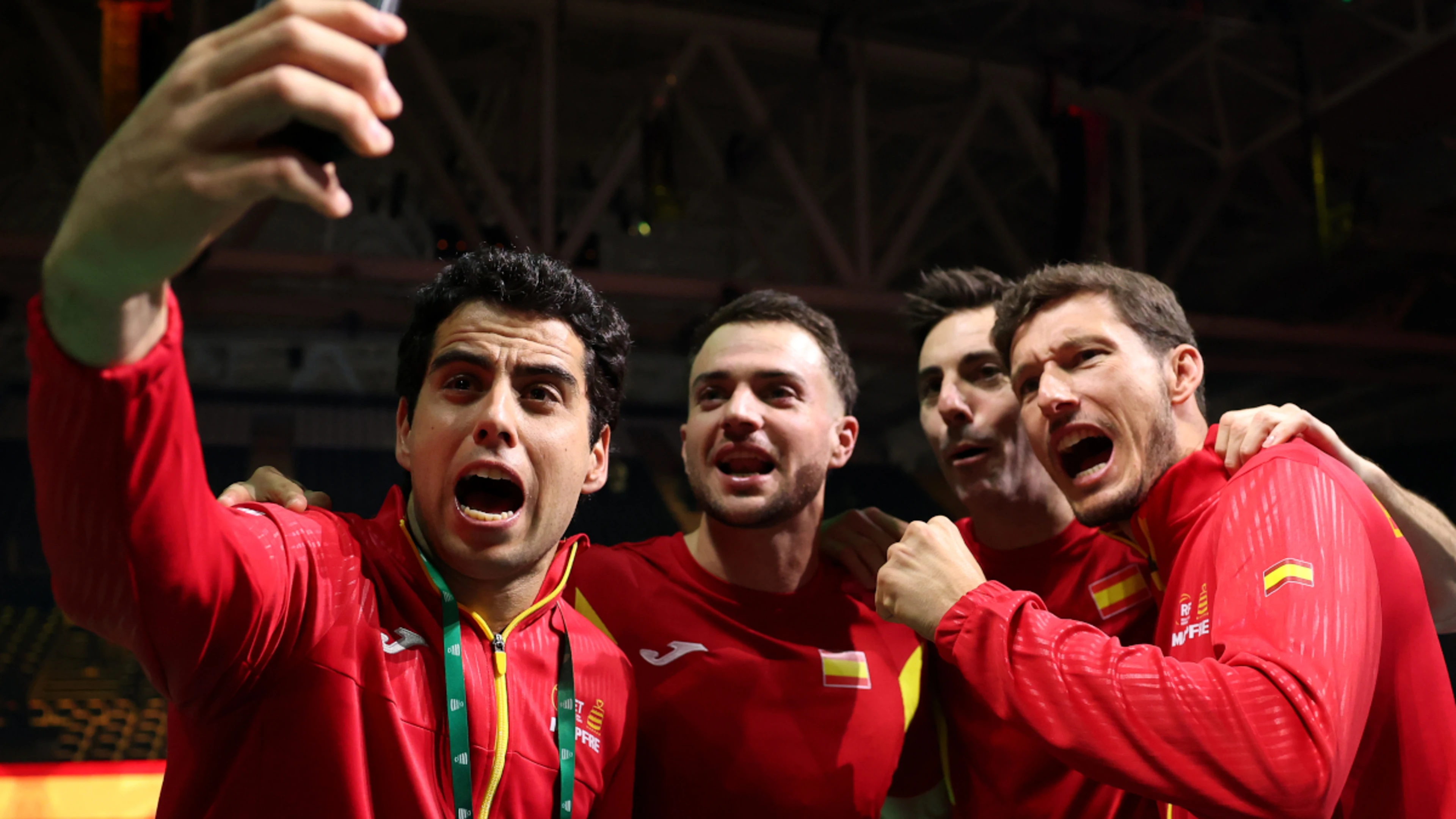 Spain to face Italy in Davis Cup final