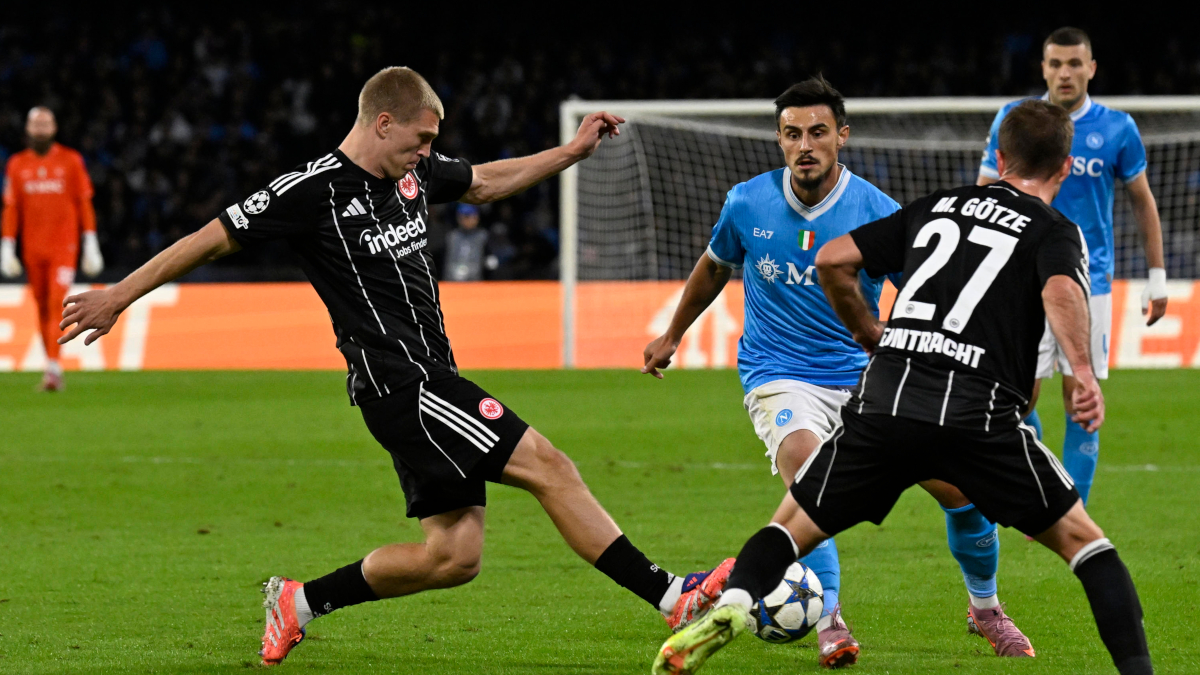 Napoli and Eintracht Frankfurt in Champions League stalemate