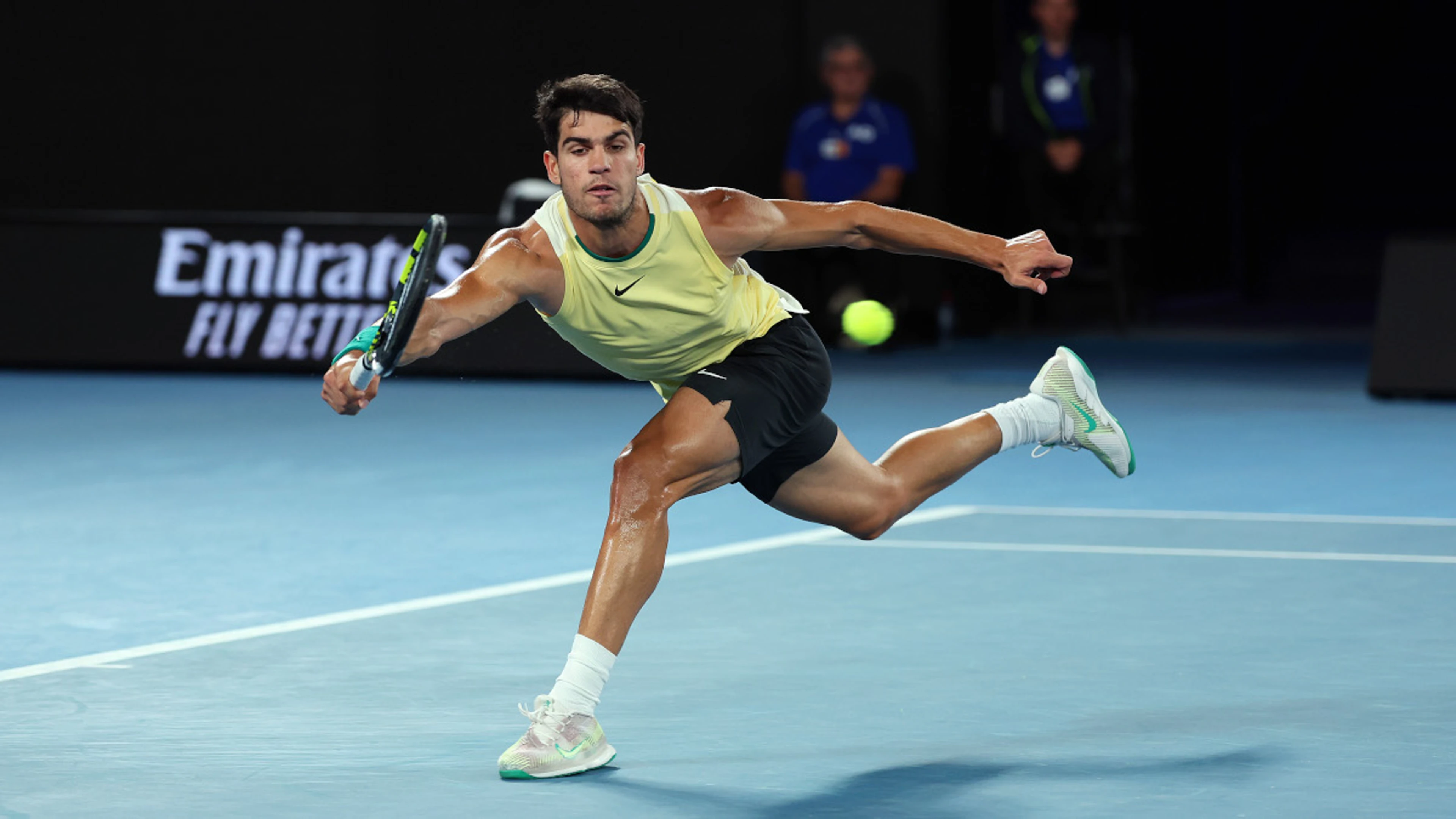 Cincinnati rain halts Alcaraz as defending champ Gauff ousted