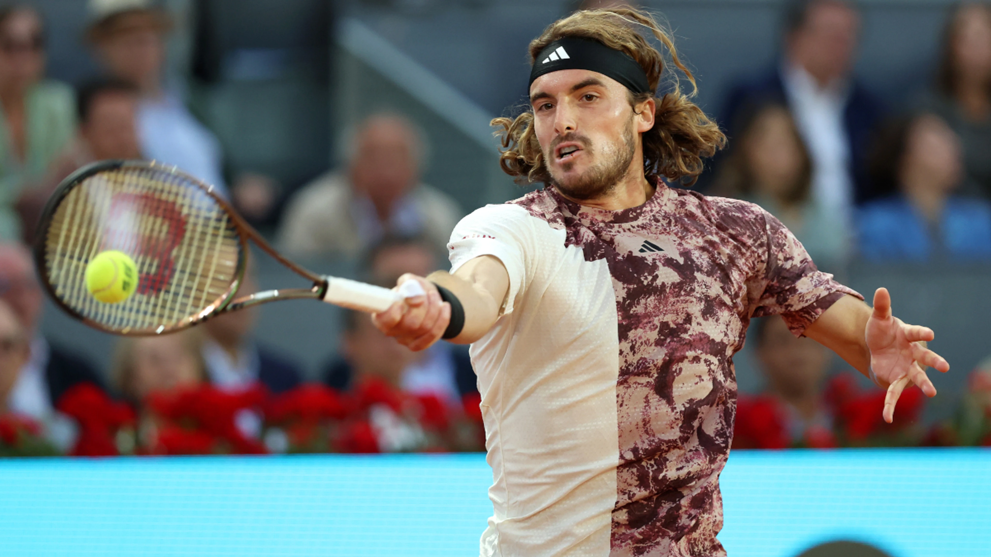 Tsitsipas splits with Philippoussis days before French Open