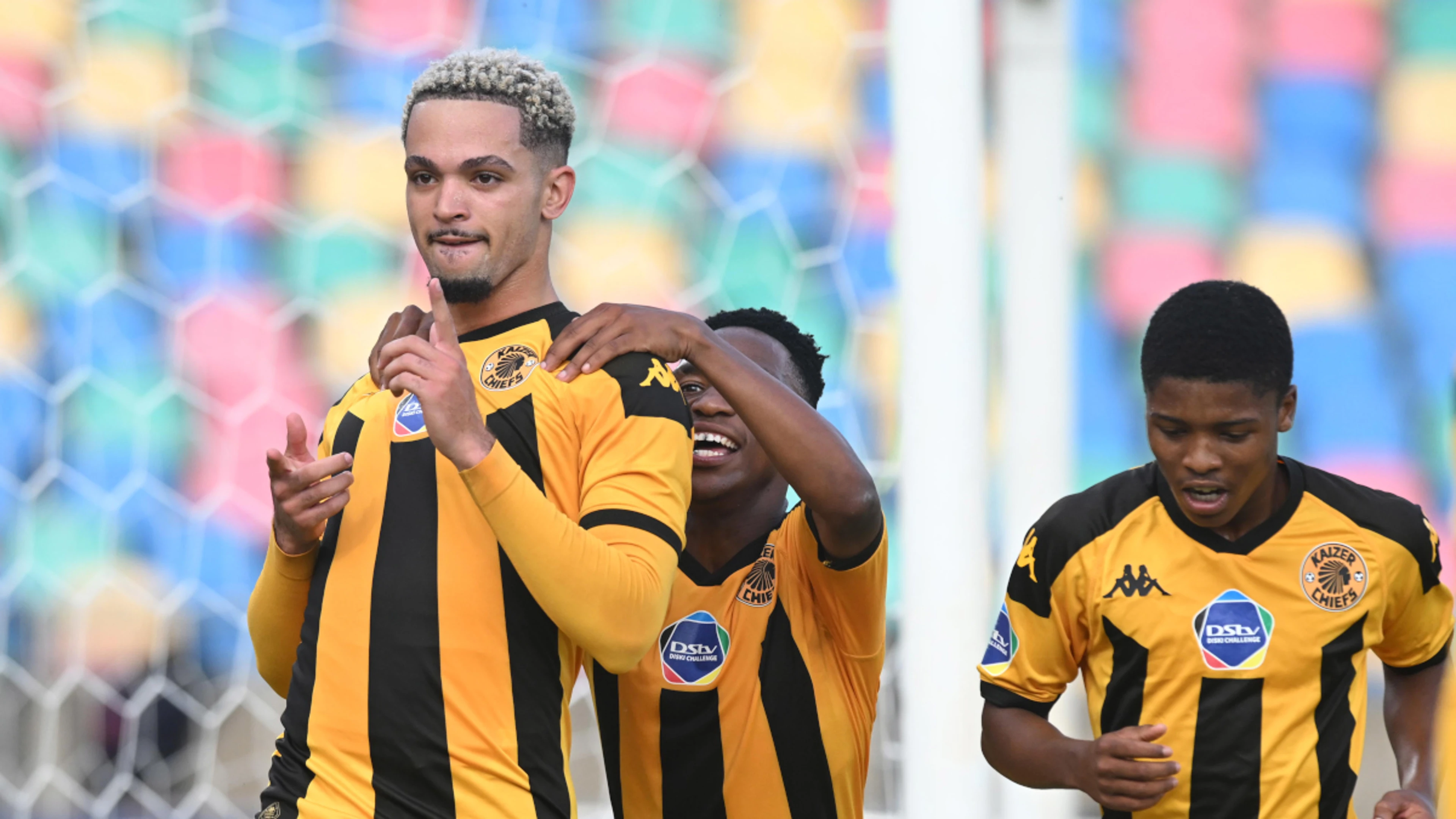 Chiefs maintain the top spot, SuperSport stun Sundowns