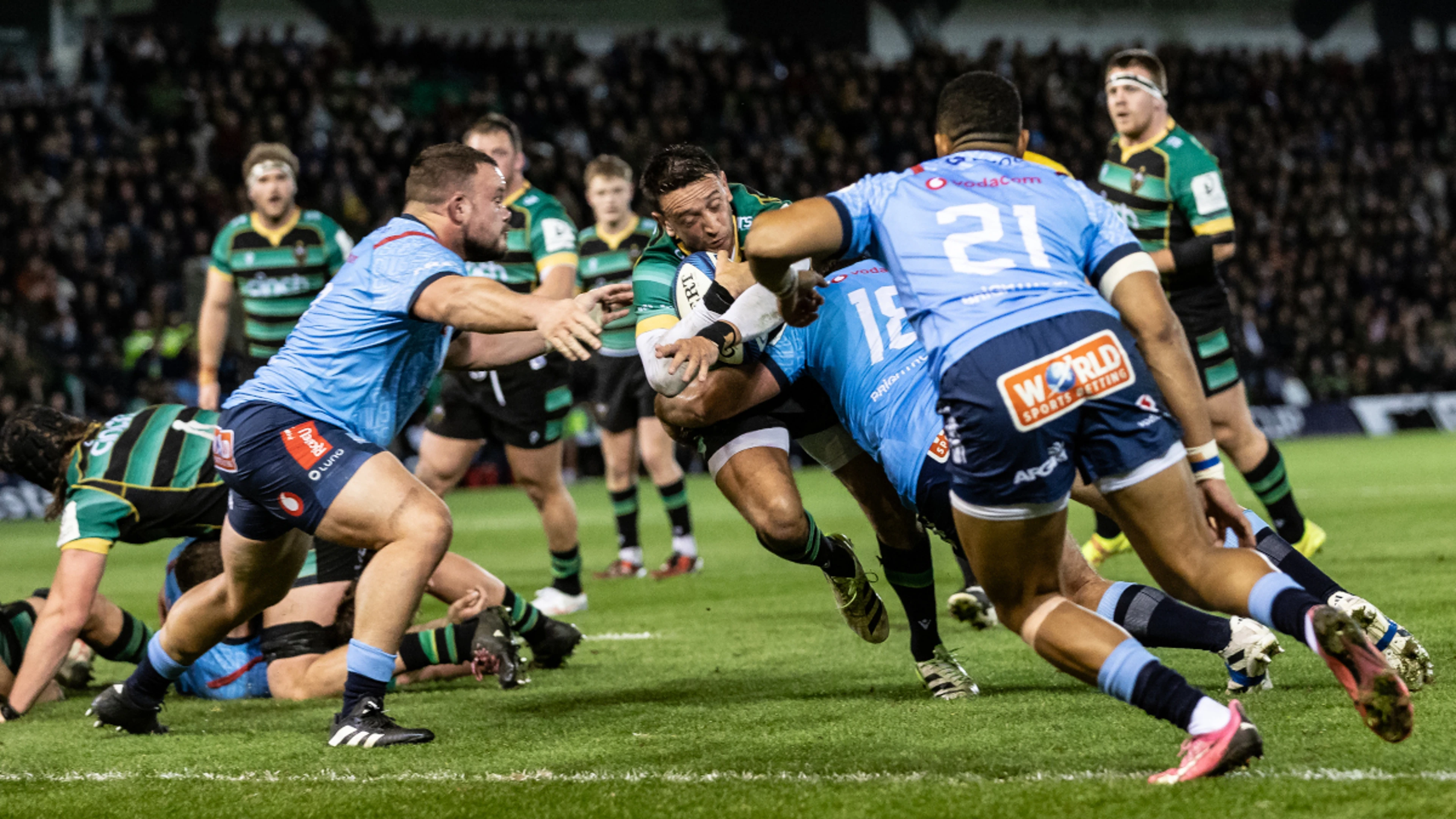 Saints smash Bulls in nine-try rout