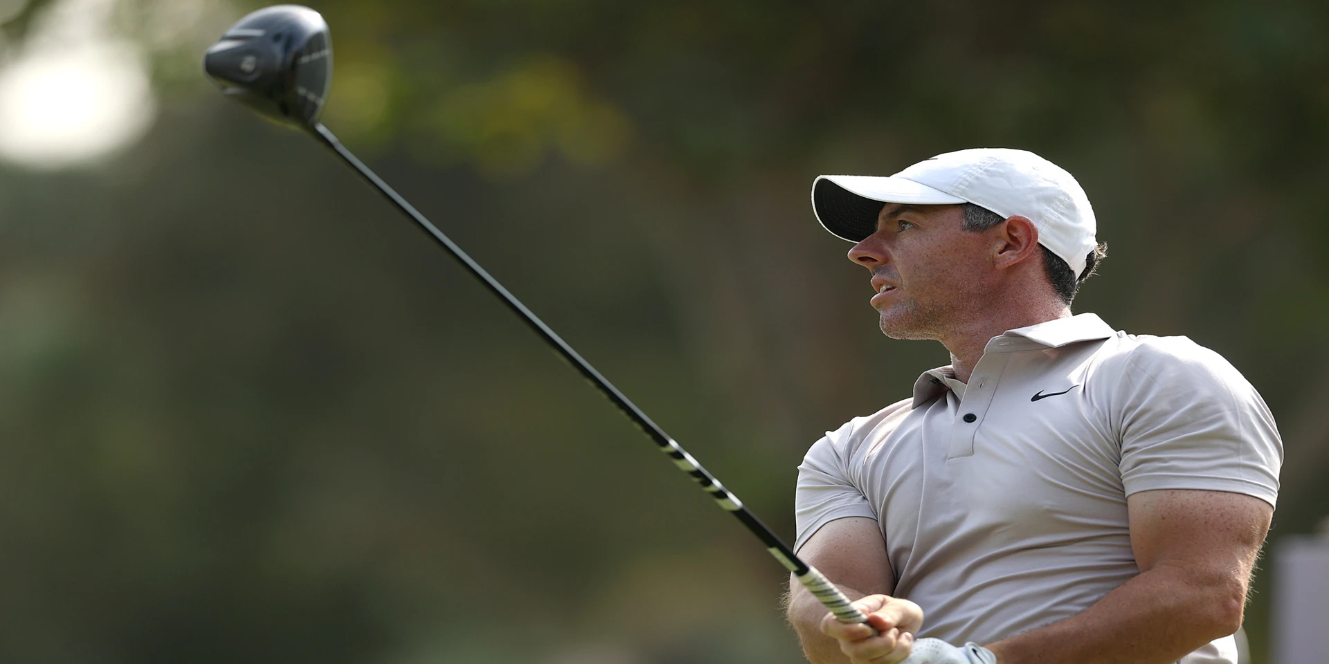 FLURRY OF BIRDIES: Co-leader McIlroy has Race to Dubai title in sight