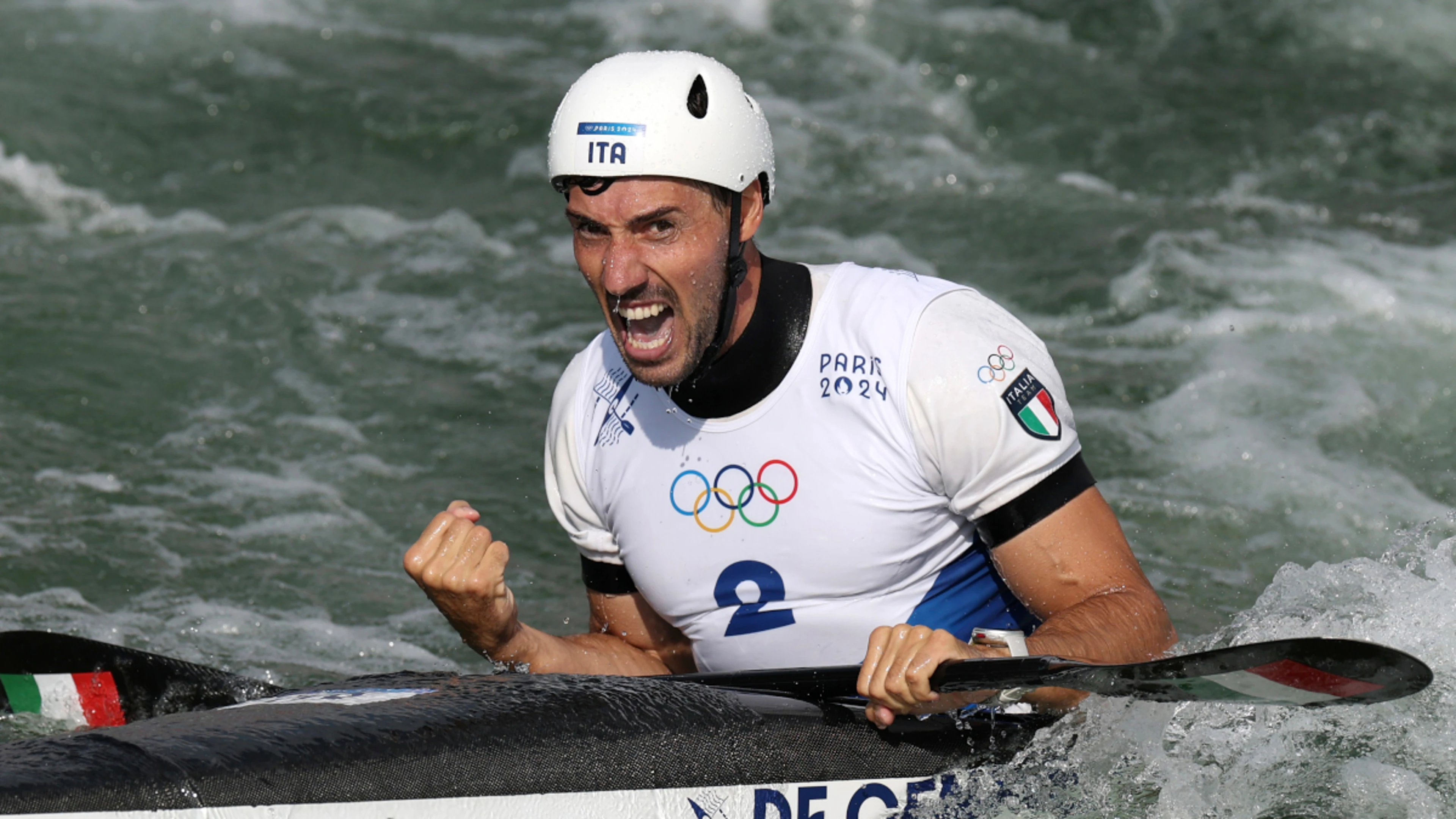 De Gennaro grabs gold for Italy in kayak