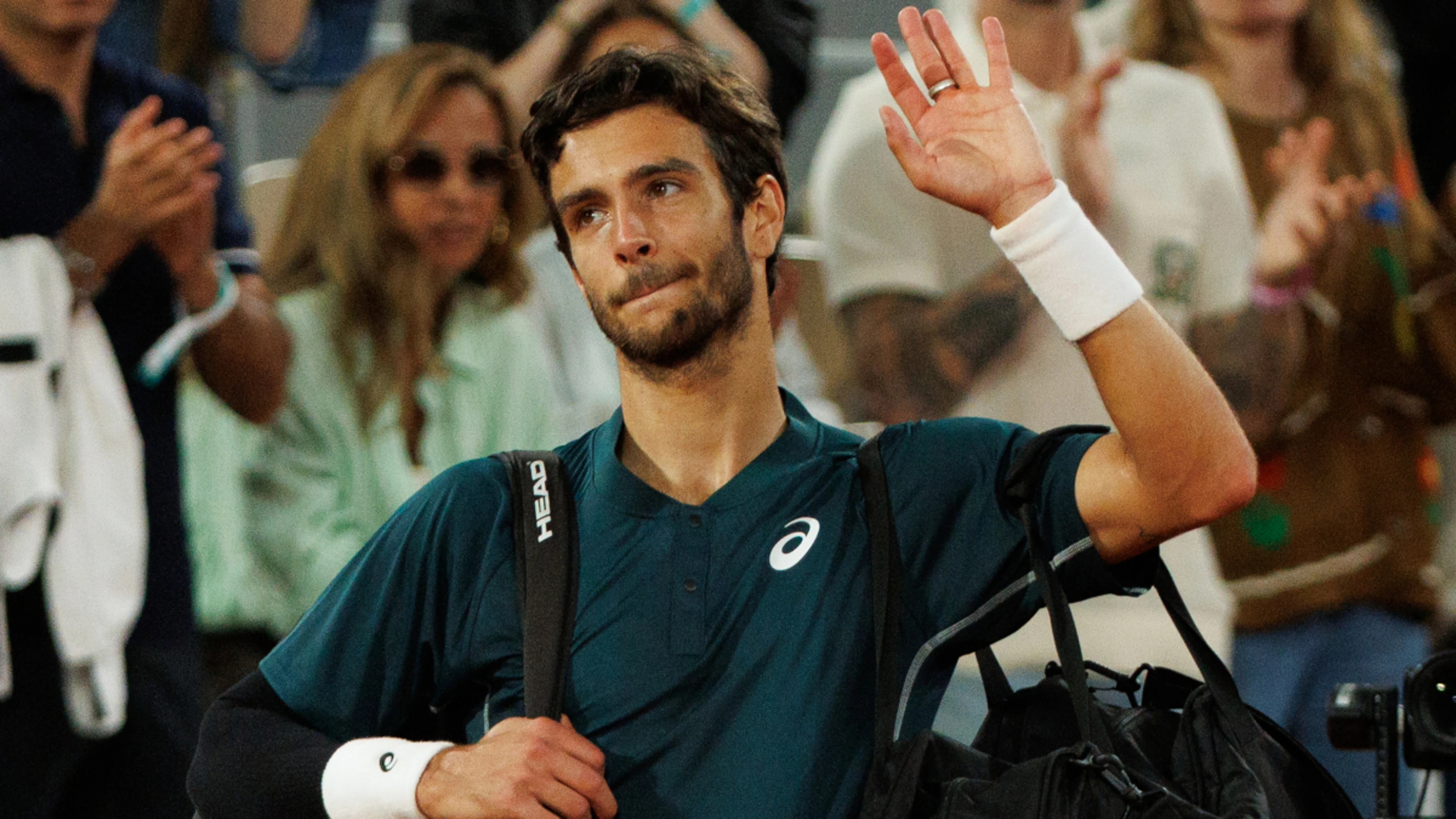 'Too much risk': Musetti forced to abandon French Open semifinal