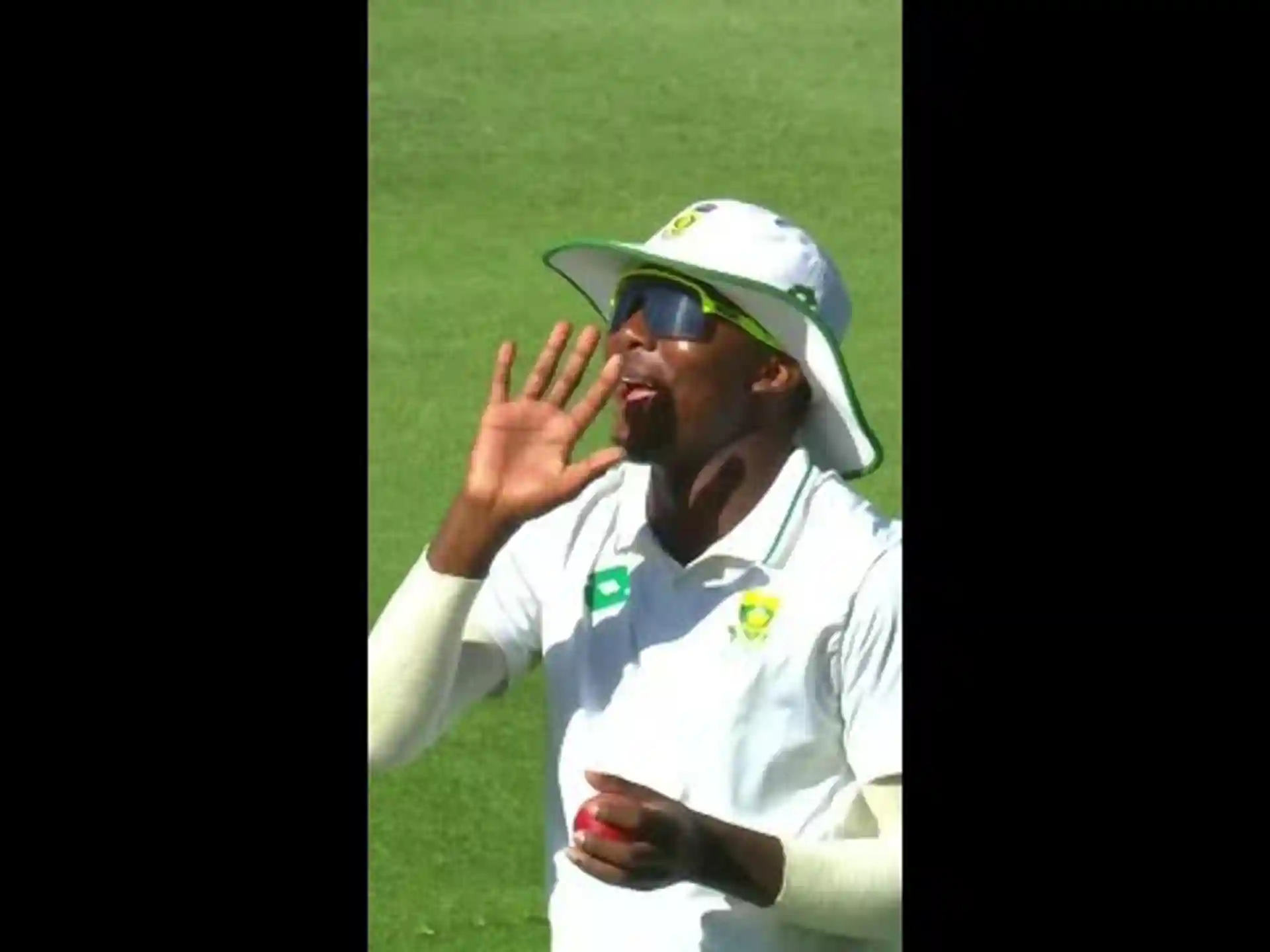 KG Rabada cleans up the tail!