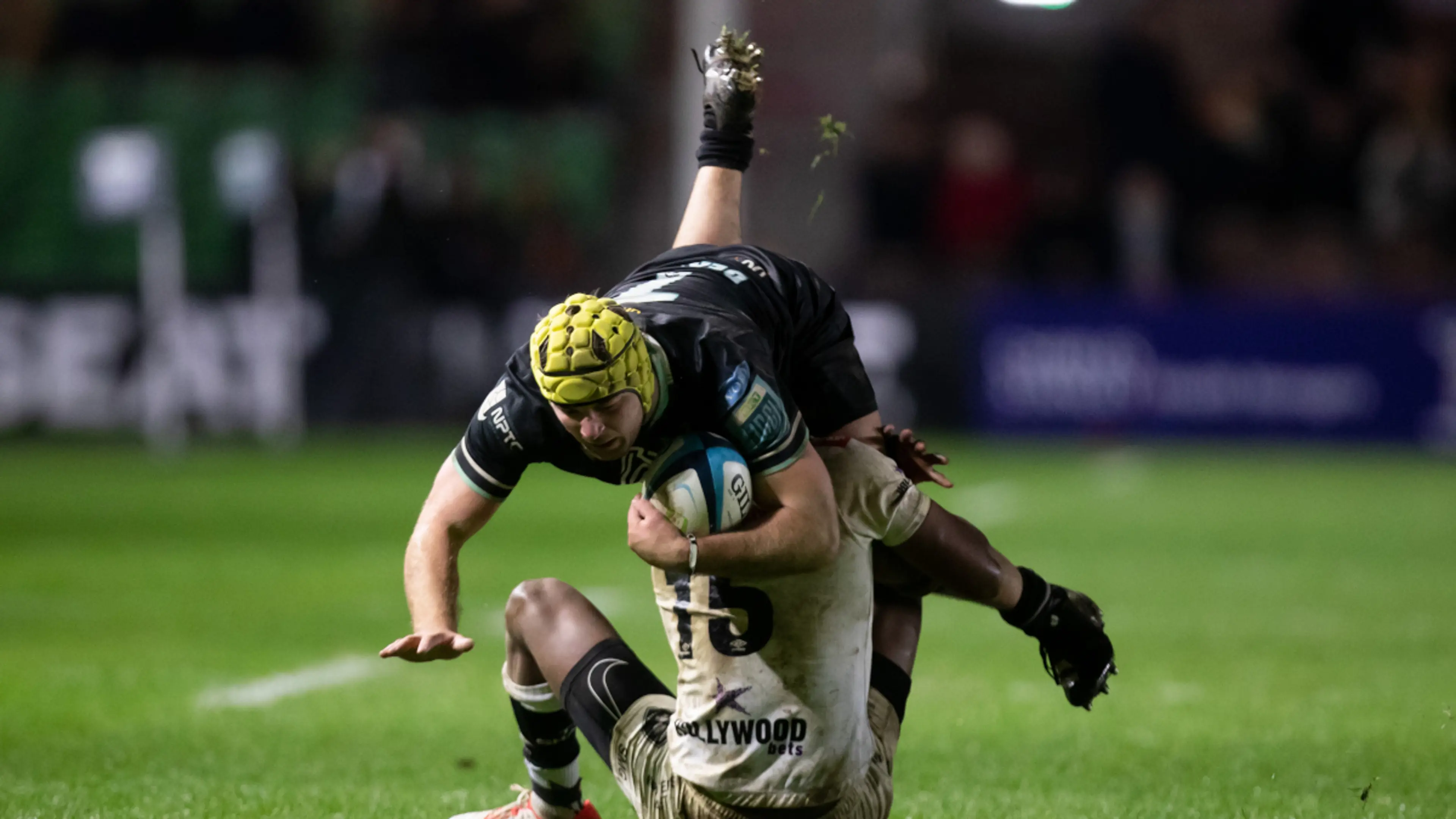 Deaves to debut for Wales against New Zealand