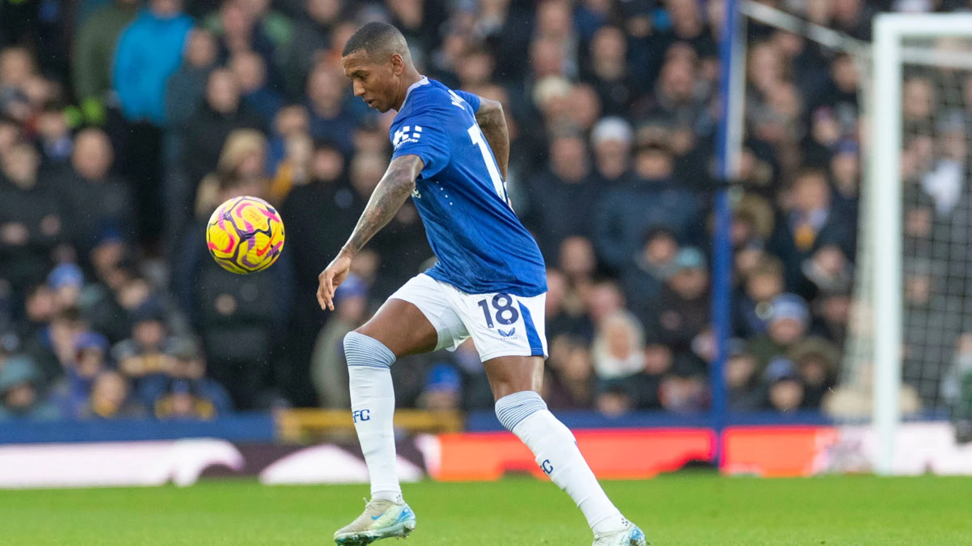 Everton's Young says playing against his son would mark career high