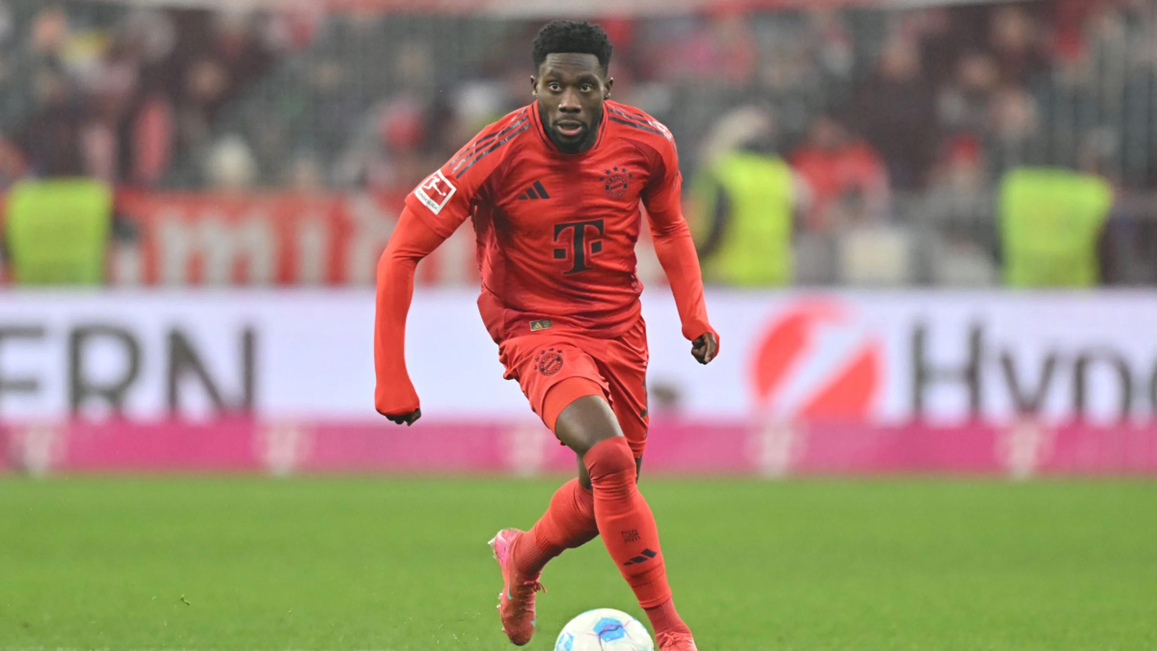 Bayern threaten Canada Soccer with lawsuit over Davies injury