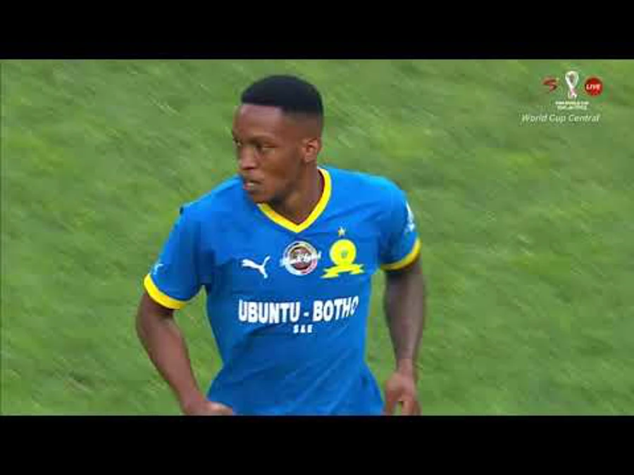 Grant Kekana goal for Sundowns v Pirates | SuperSport